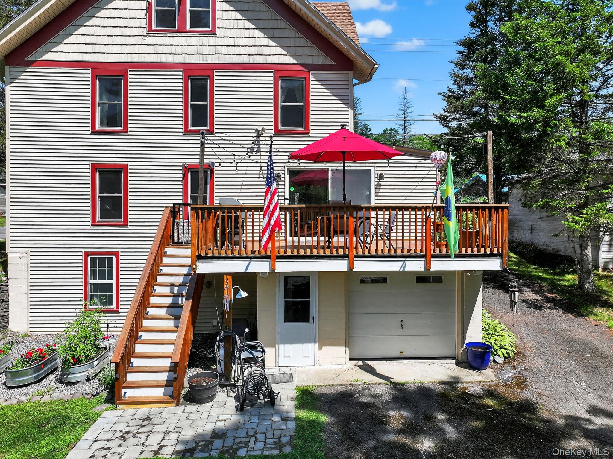 8213 Main Street, Hunter, NY 12442