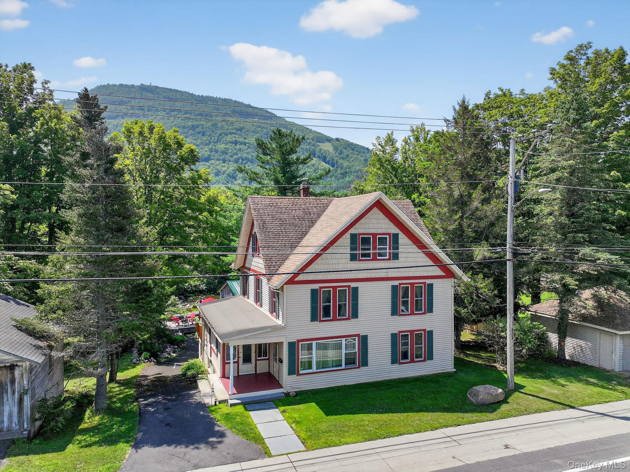 8213 Main Street, Hunter, NY 12442