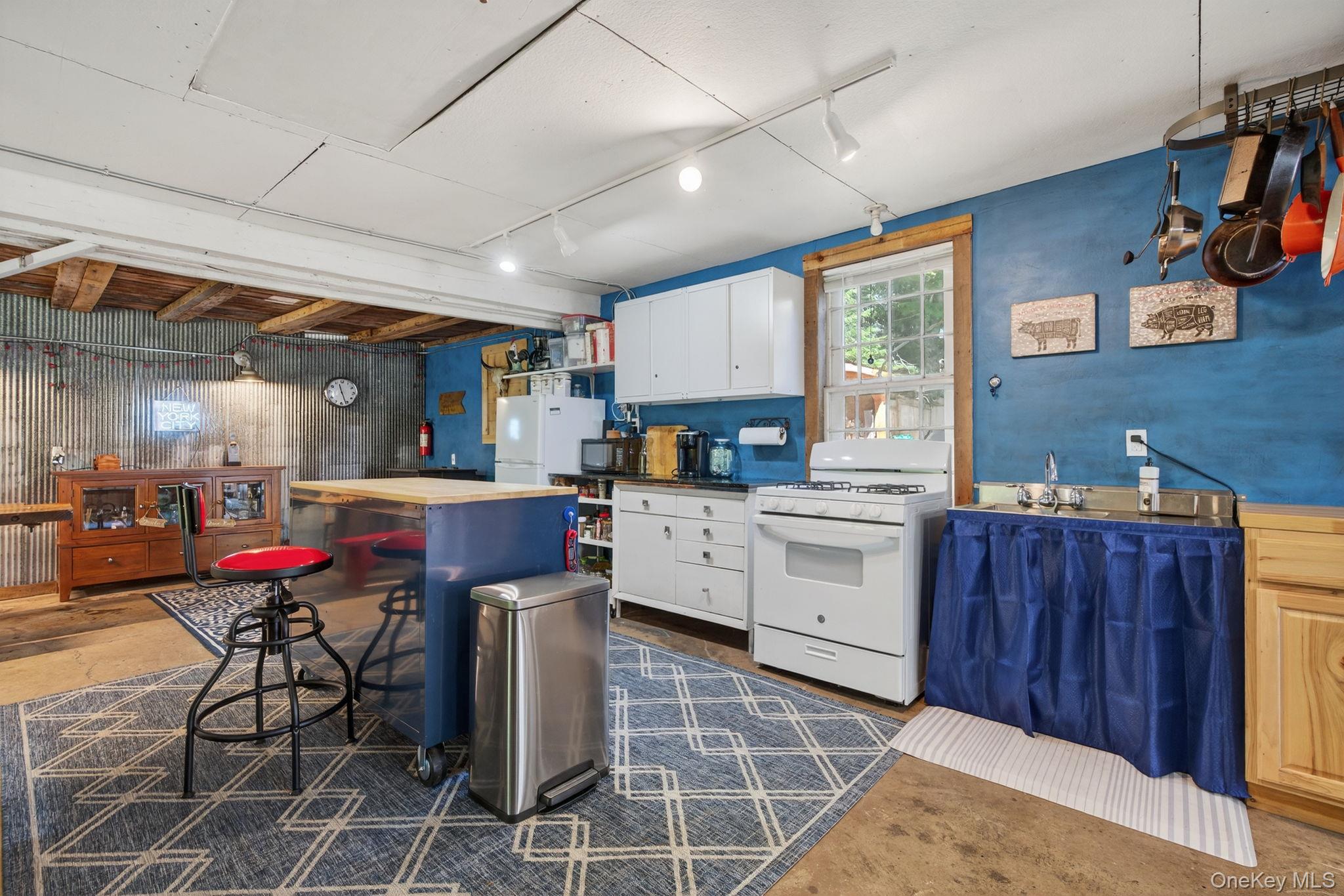 8213 Main Street, Hunter, NY 12442