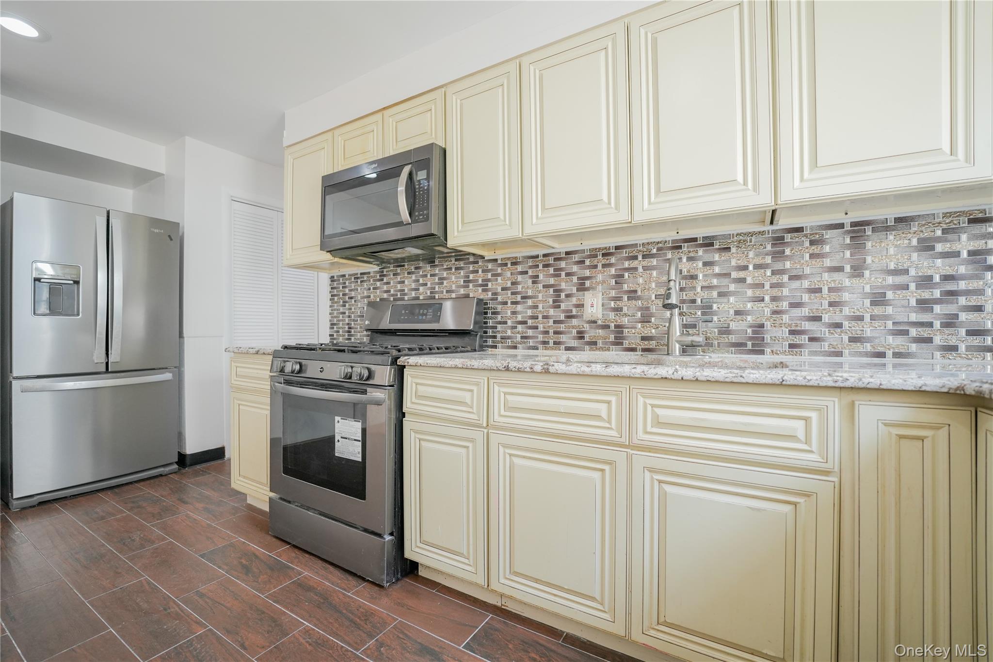 6167 56th Street, Maspeth, NY 11378