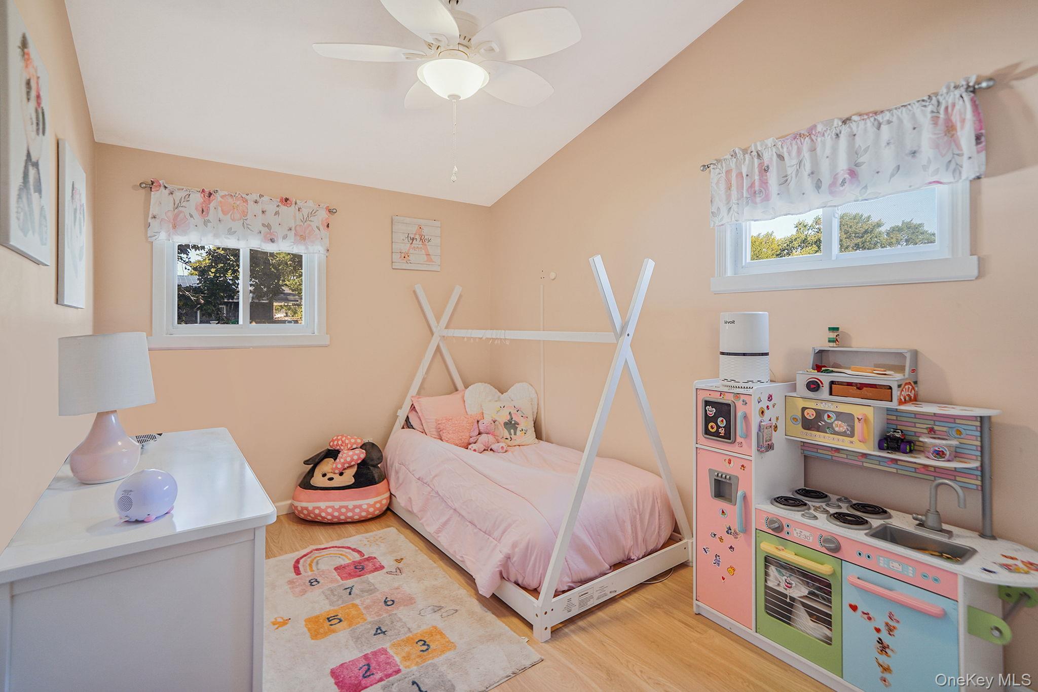 107 Days Avenue, Selden, NY 11784