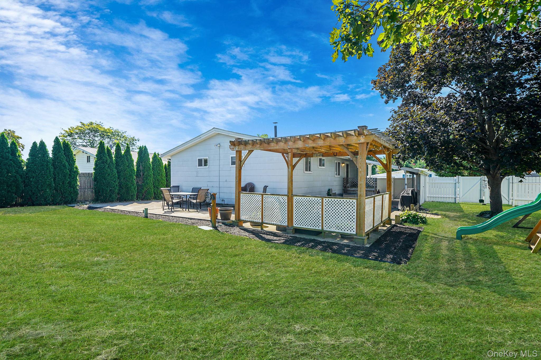 107 Days Avenue, Selden, NY 11784