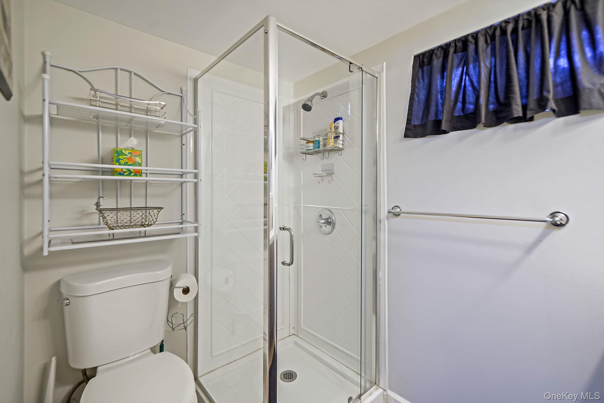 107 Days Avenue, Selden, NY 11784