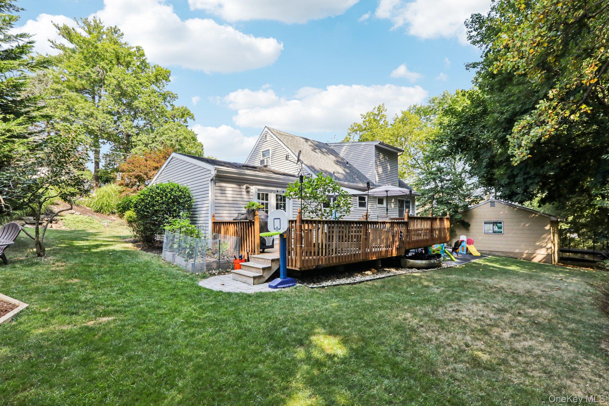 21 Tulip Tree Drive, Garnerville, NY 10923