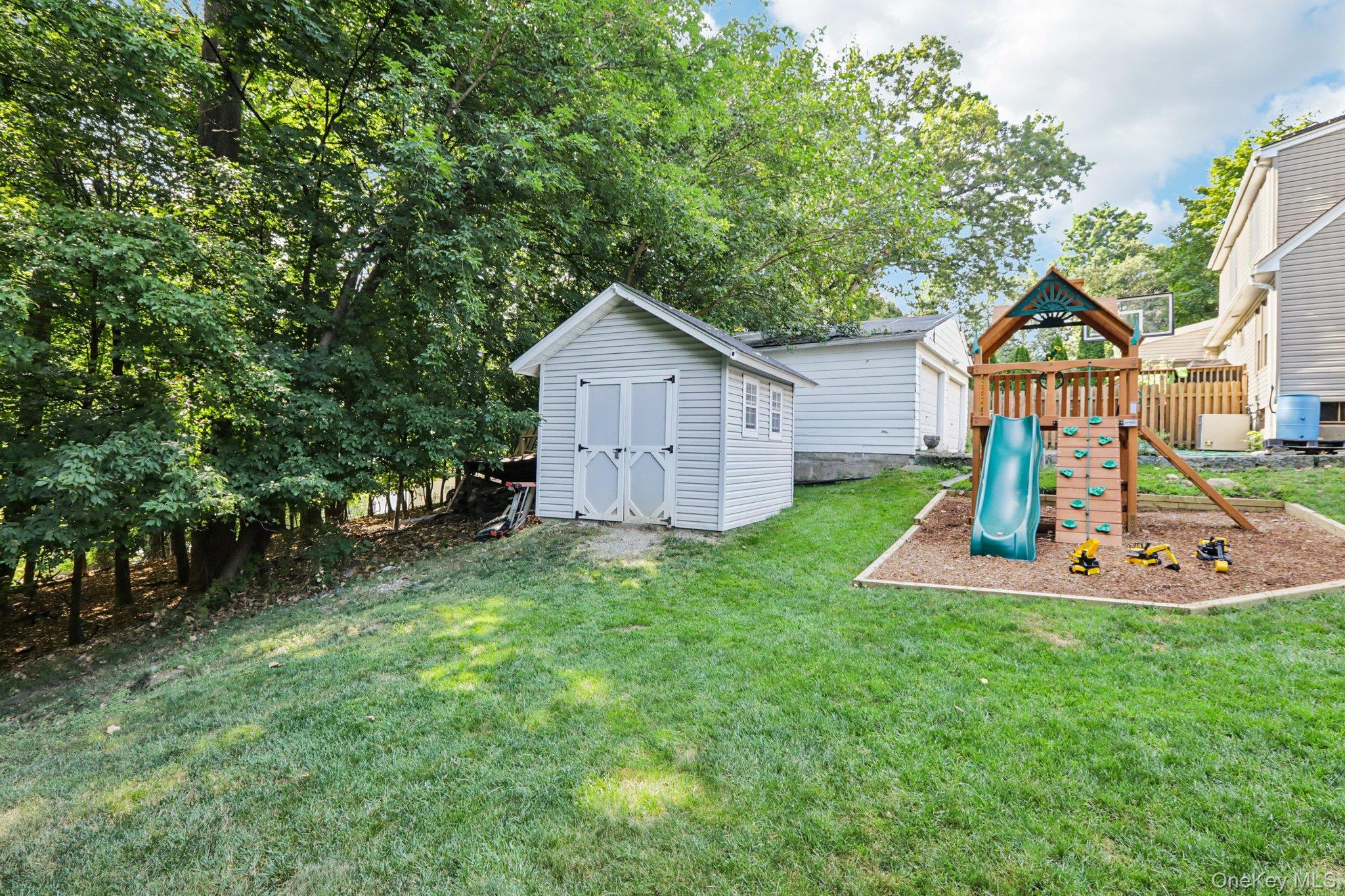 21 Tulip Tree Drive, Garnerville, NY 10923