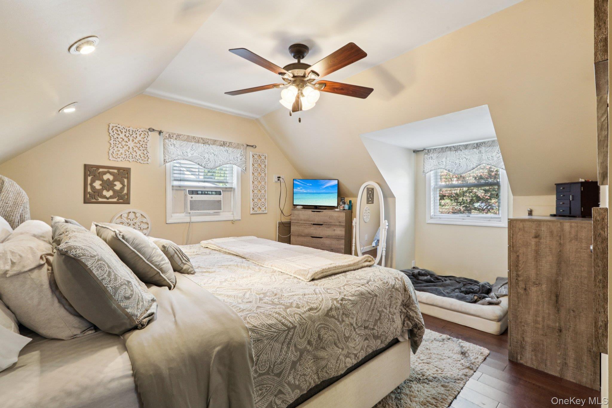 21 Tulip Tree Drive, Garnerville, NY 10923