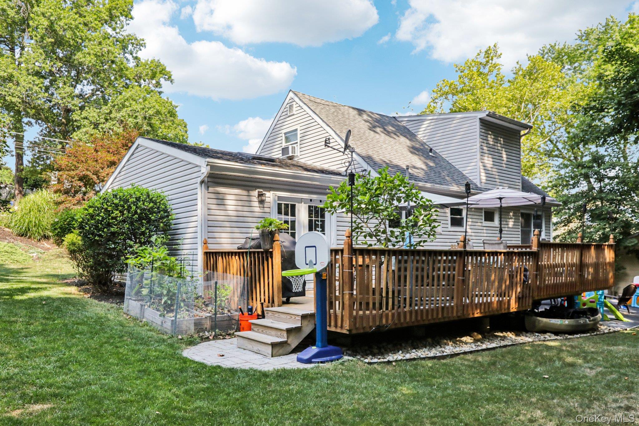 21 Tulip Tree Drive, Garnerville, NY 10923