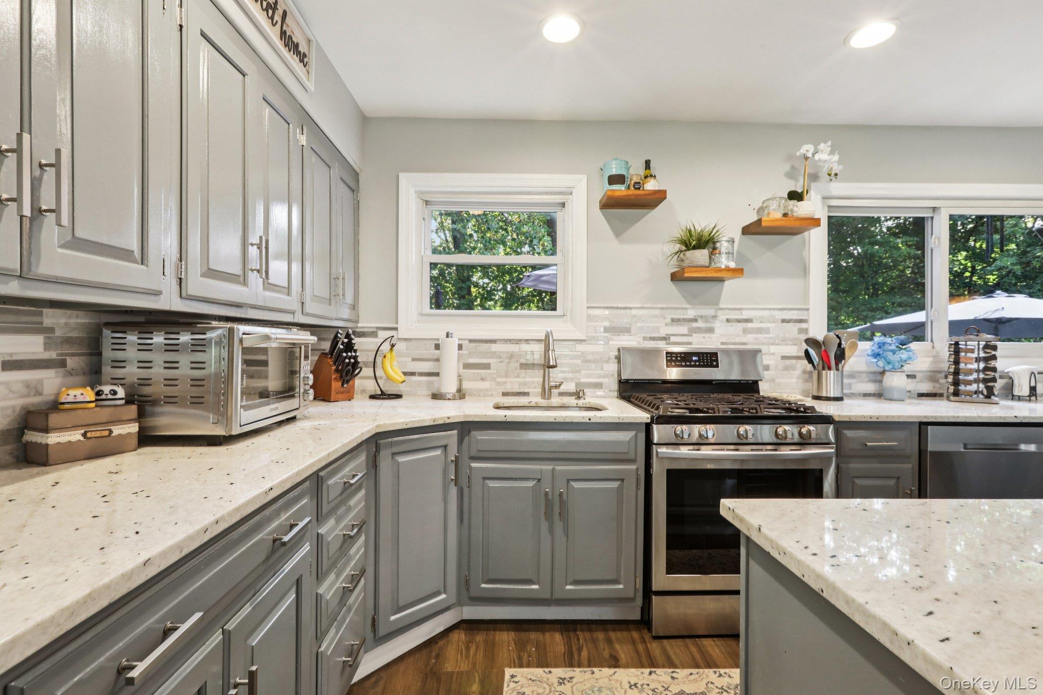 21 Tulip Tree Drive, Garnerville, NY 10923