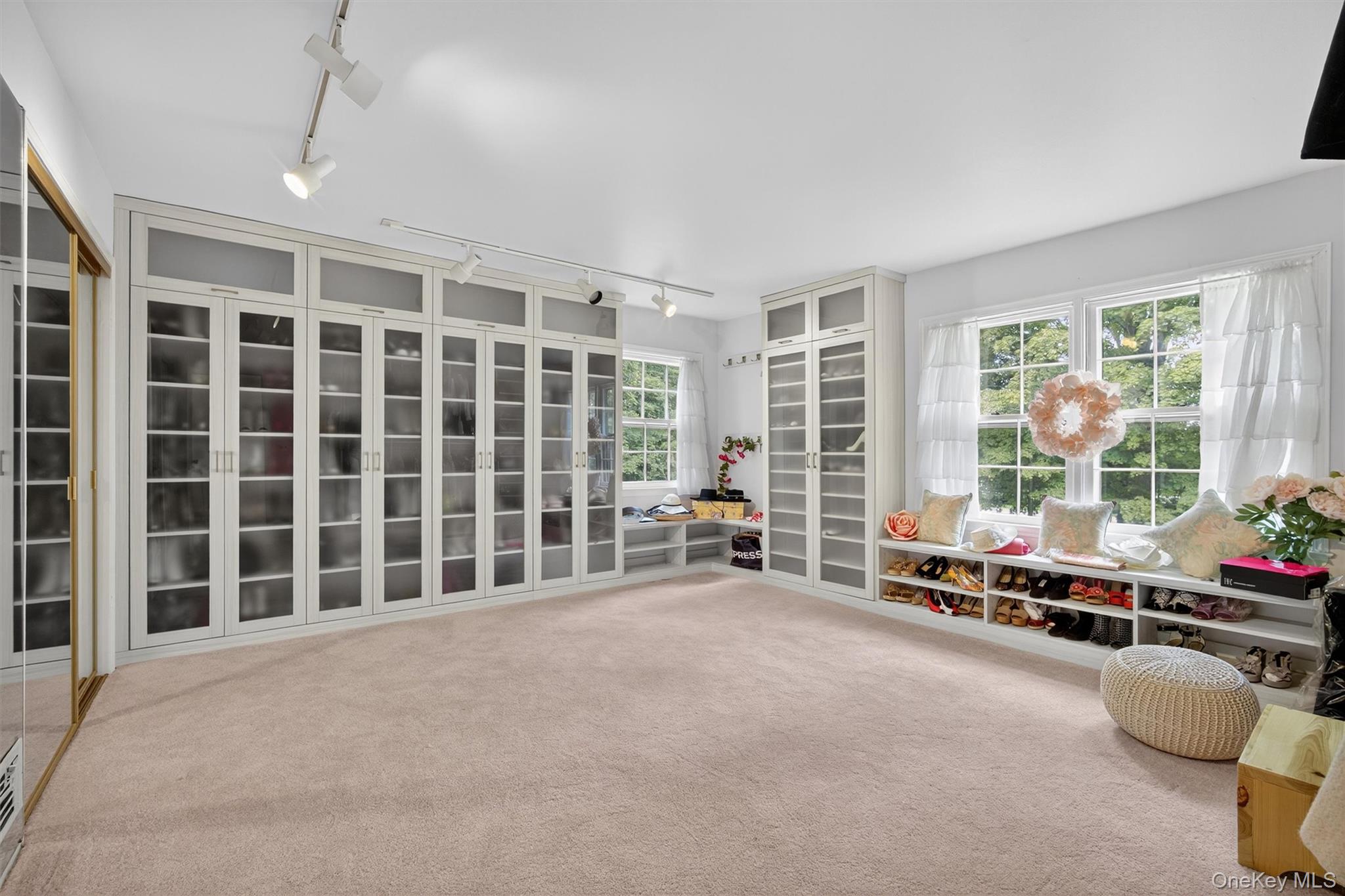 27 Orchard Hill Road, Katonah, NY 10536