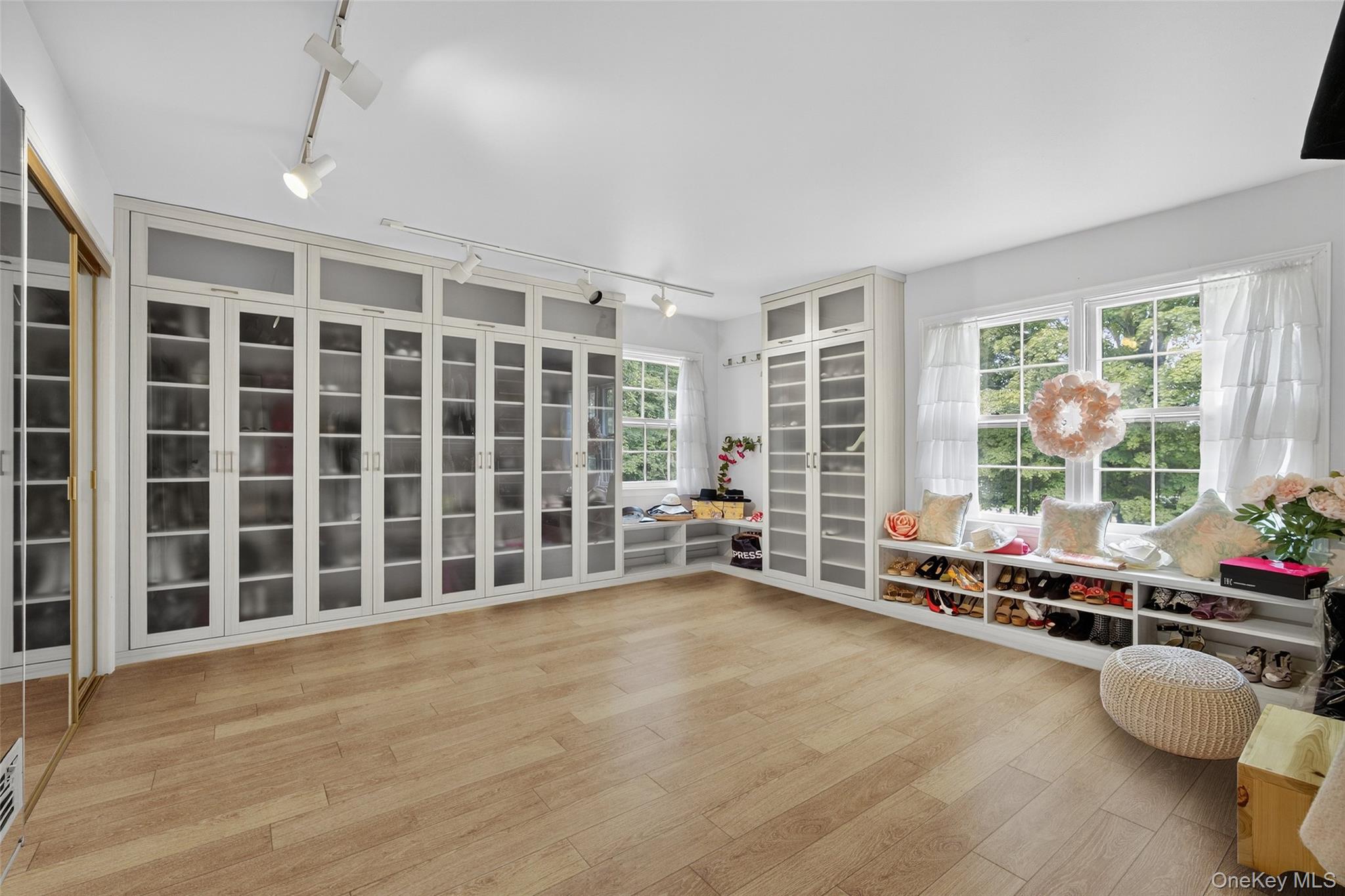 27 Orchard Hill Road, Katonah, NY 10536