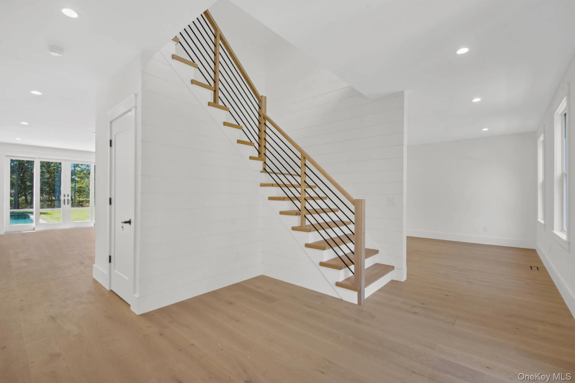 95 N Summit Boulevard, Westhampton, NY 11977