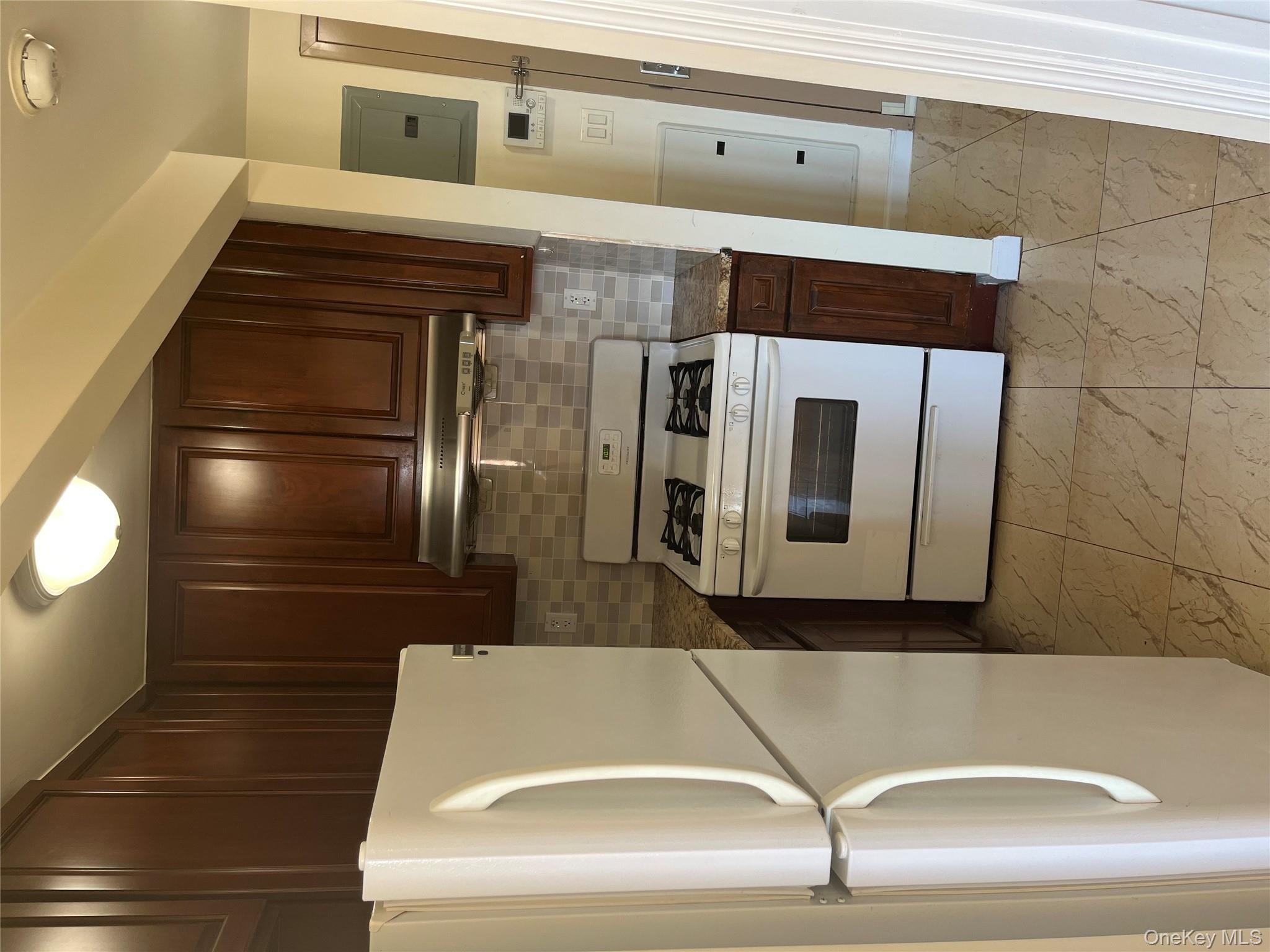 13621 Latimer Place # 3K, Flushing, NY 11354