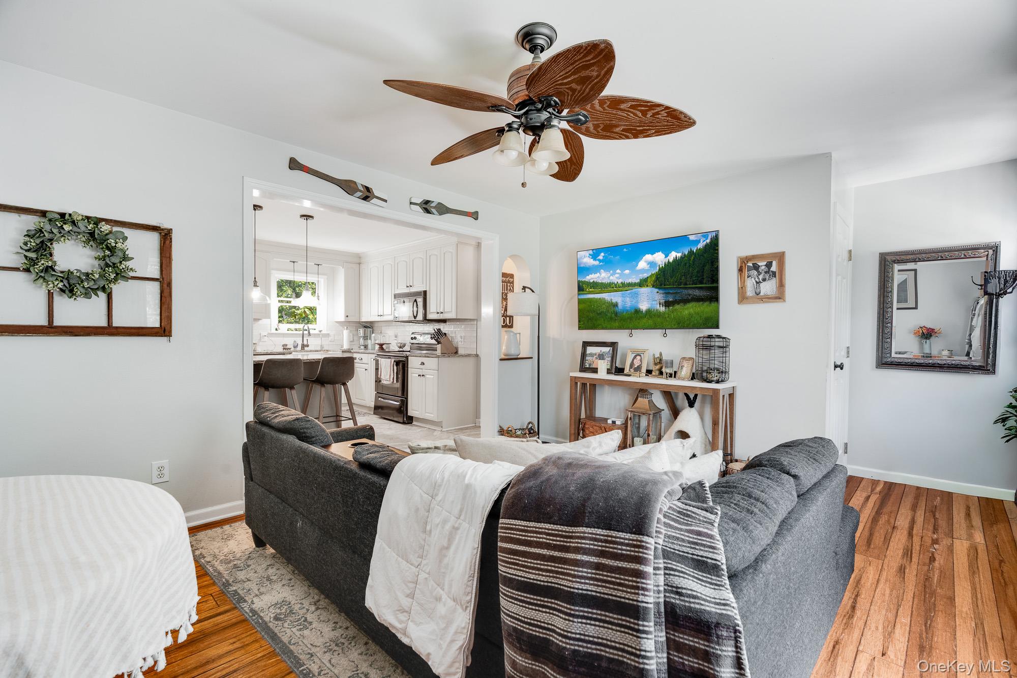 22 Mountain View Avenue, Staatsburg, NY 12580