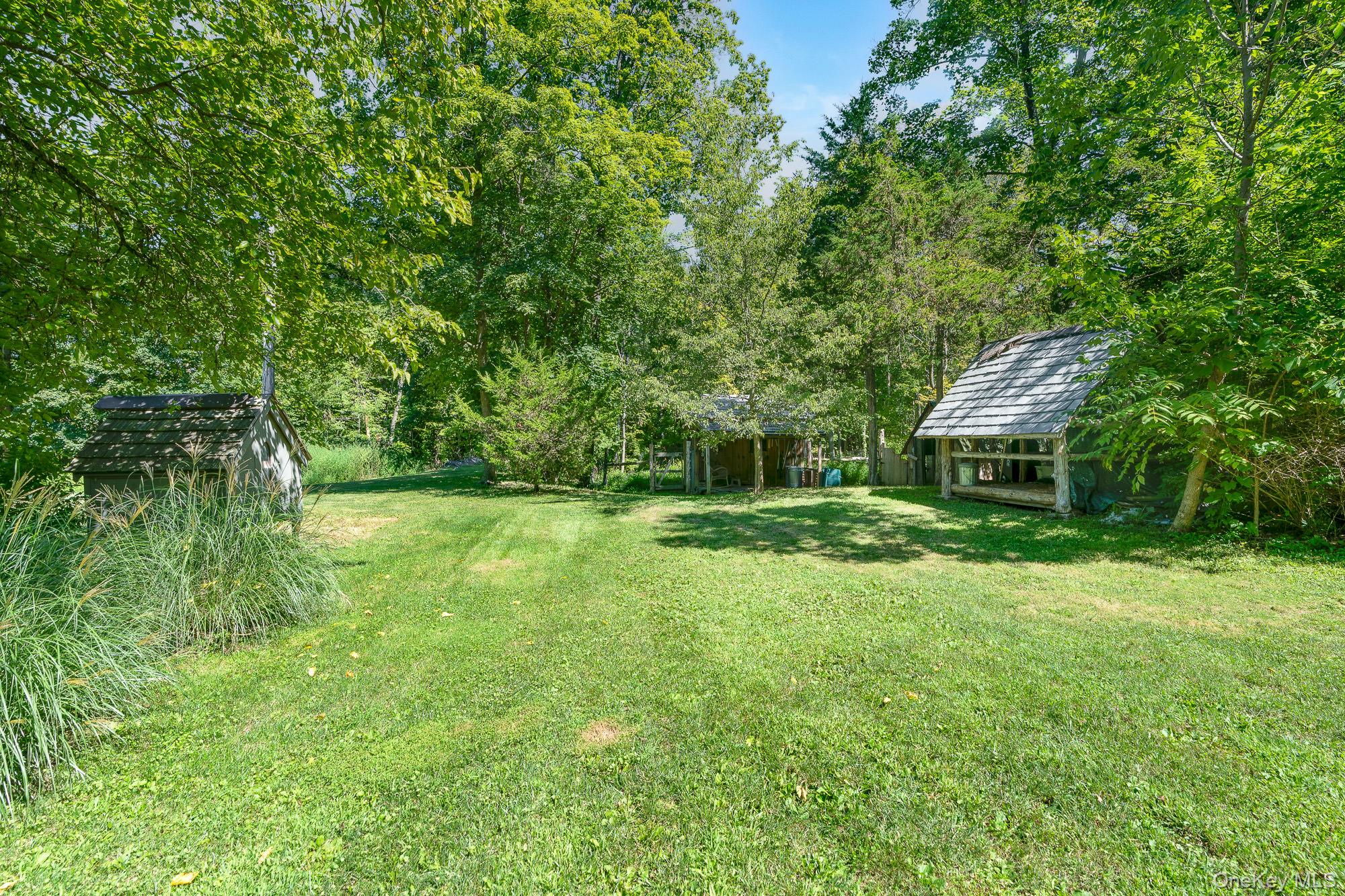 22 Mountain View Avenue, Staatsburg, NY 12580