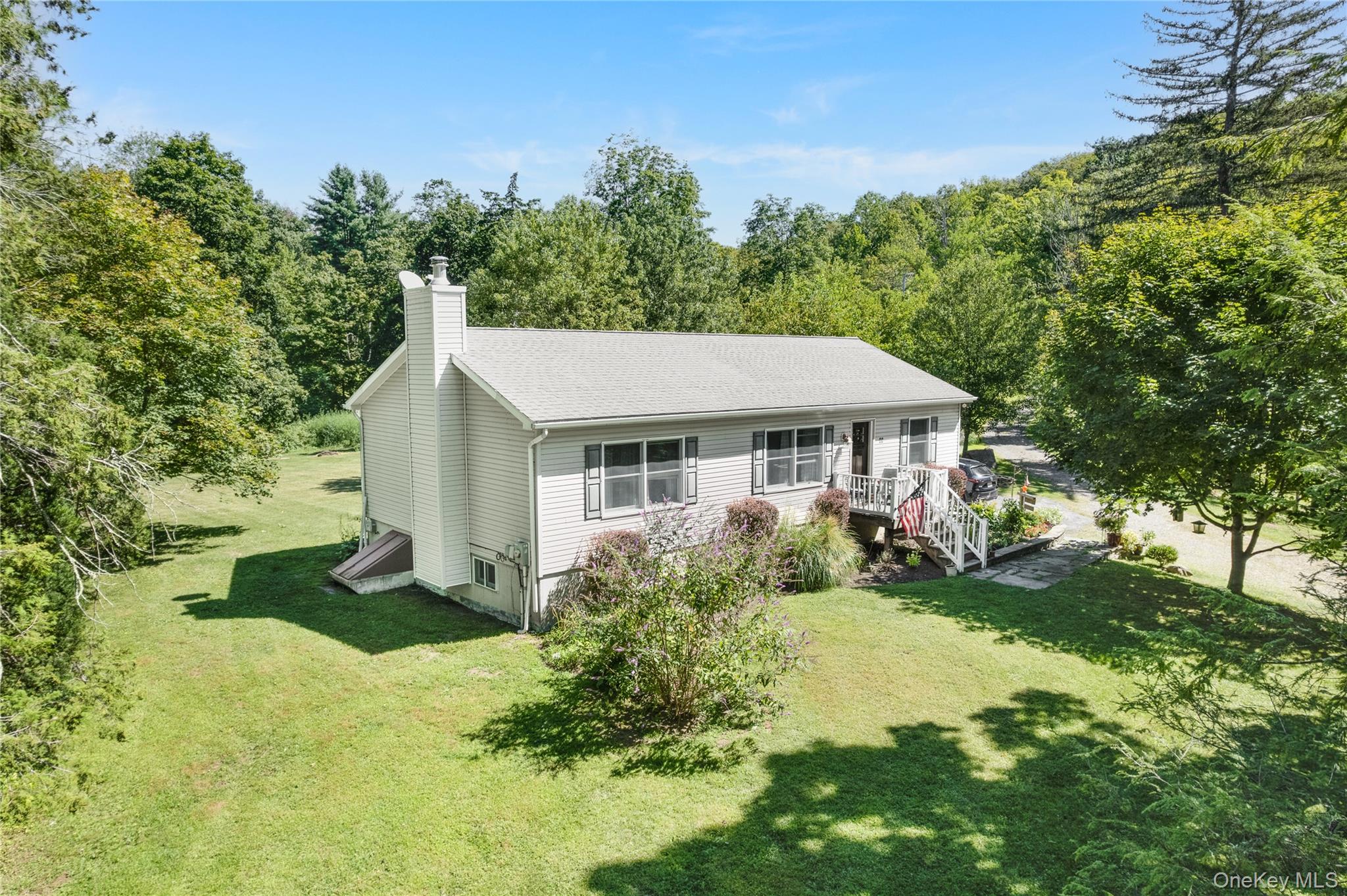 22 Mountain View Avenue, Staatsburg, NY 12580