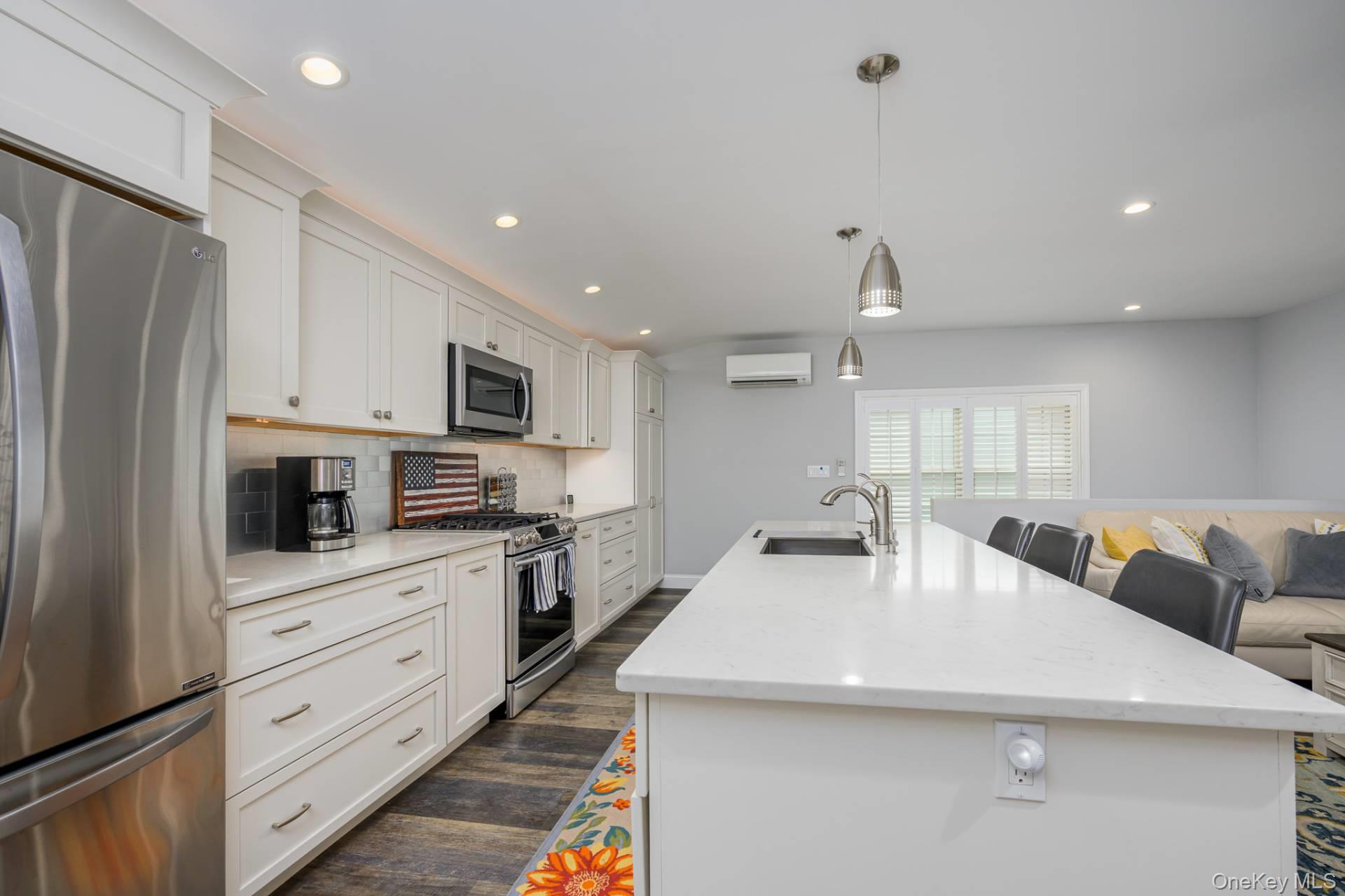 11 Scotts Landing Road, Southampton, NY 11968