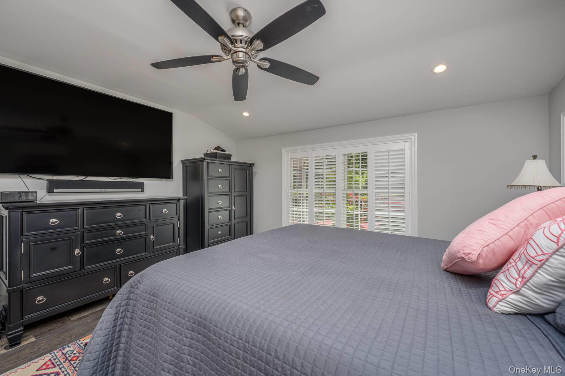 11 Scotts Landing Road, Southampton, NY 11968