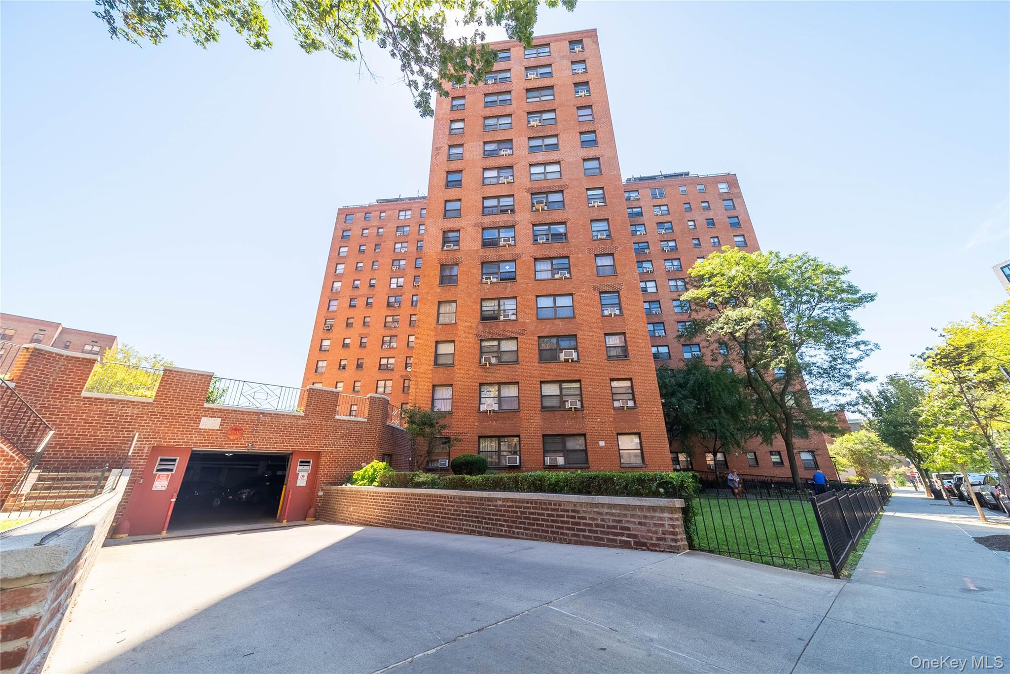 99-32 66th road Road # 9N, Rego Park, NY 11374