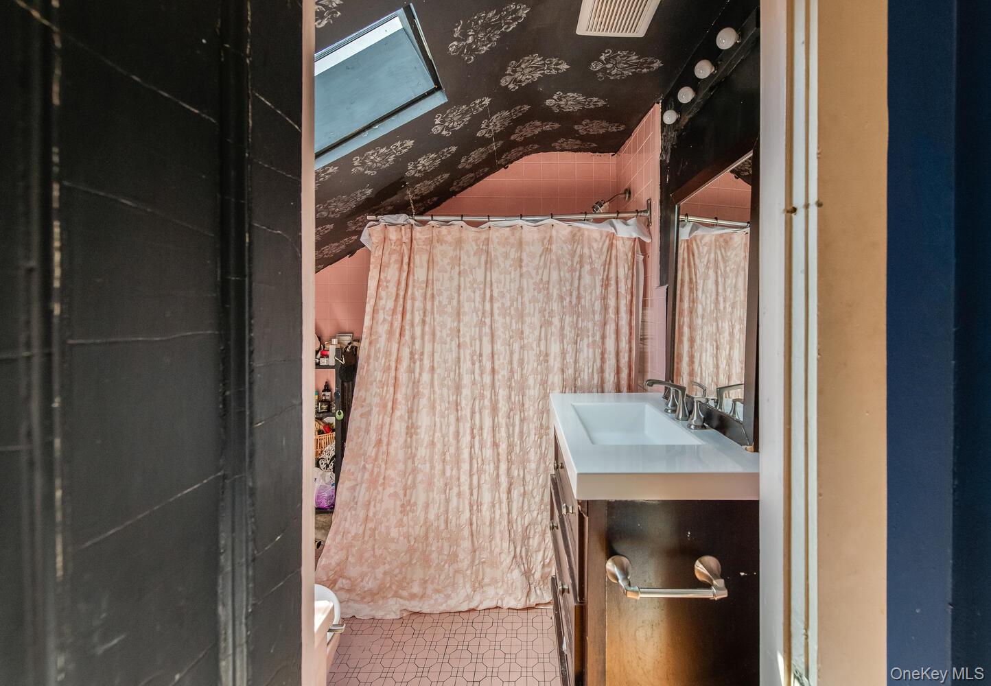 88 S Hamilton Street, Poughkeepsie, NY 12601