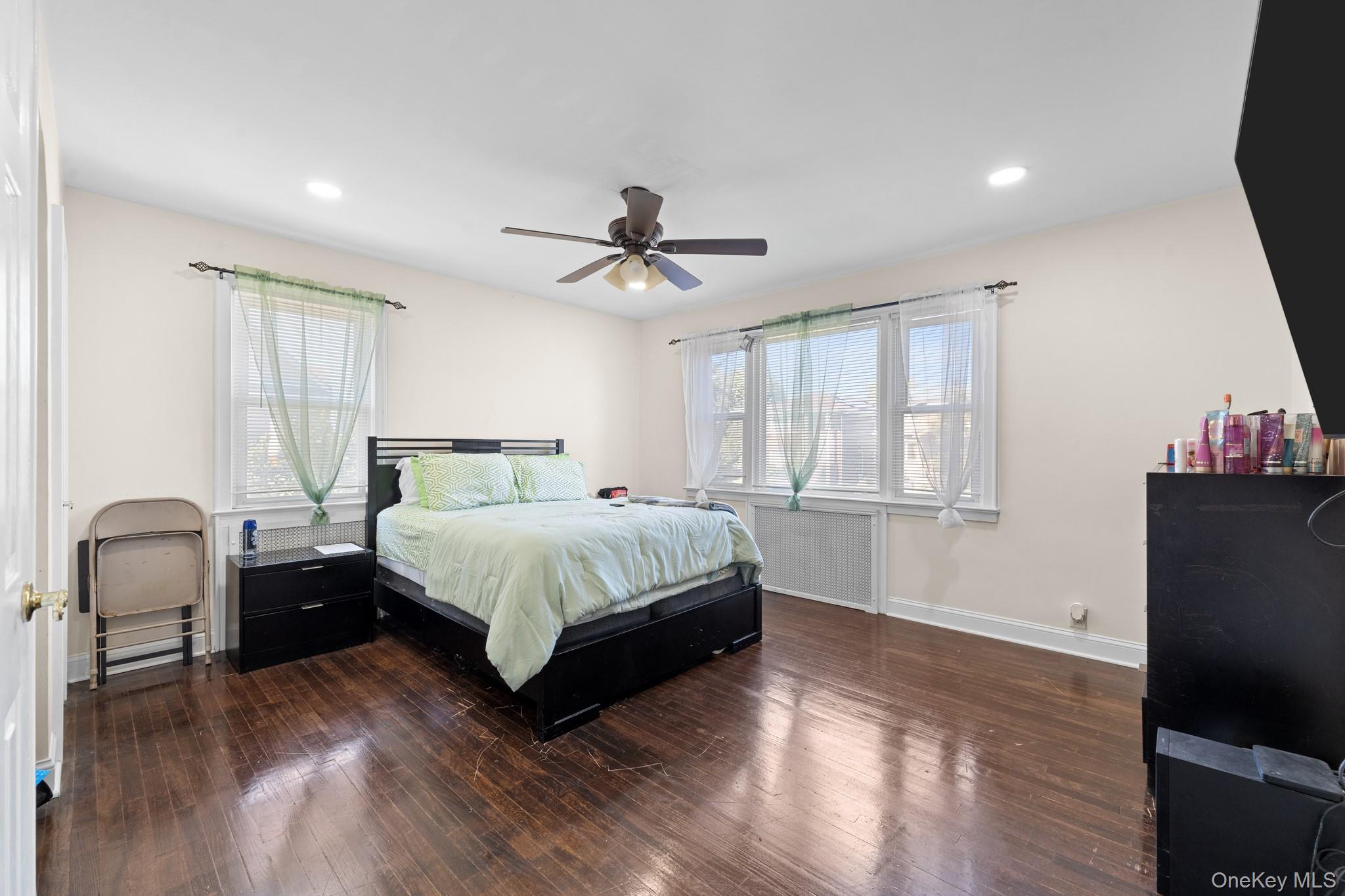 3410 5th Street, Oceanside, NY 11572