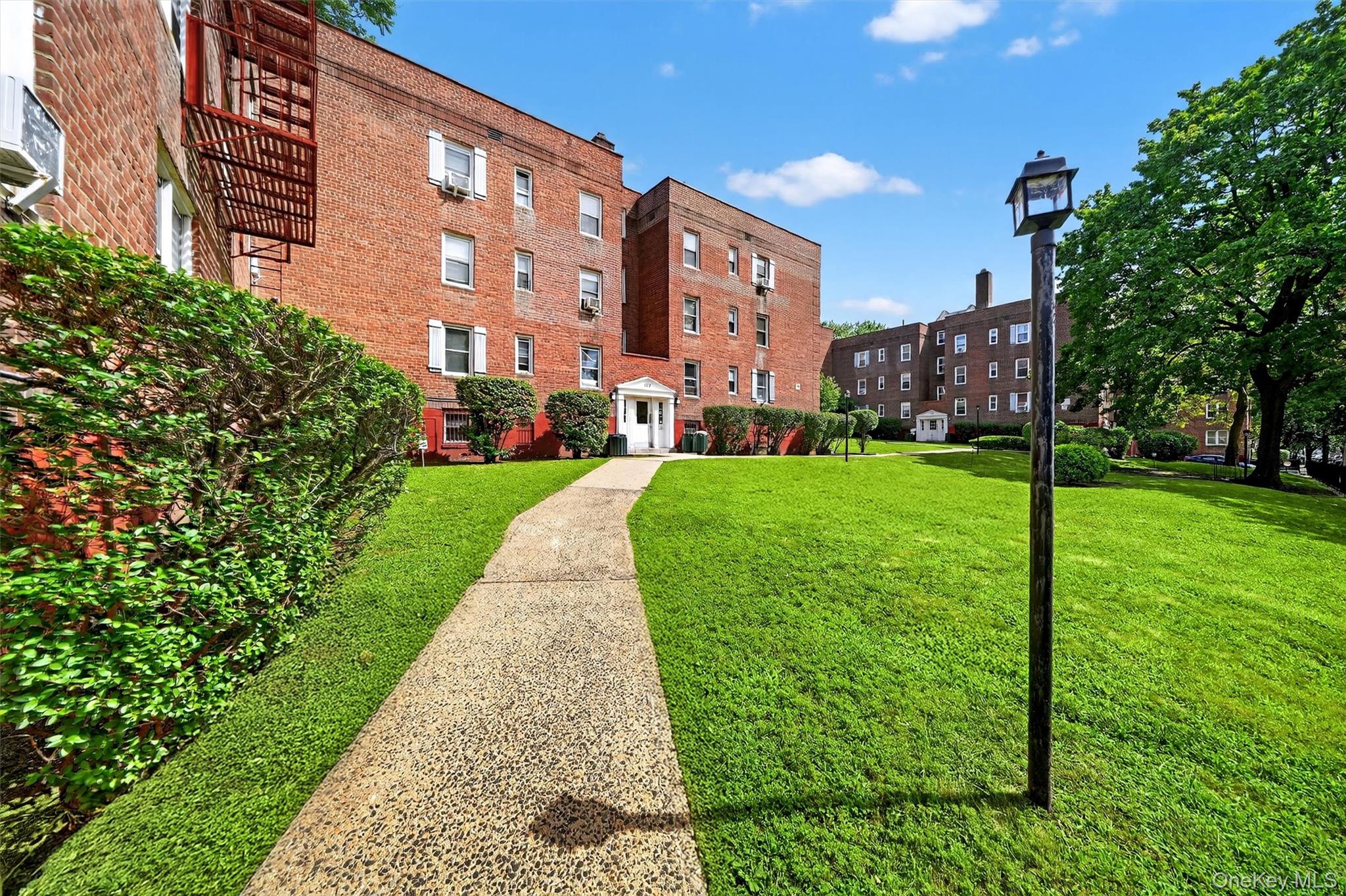 160 Ravine Avenue # 1D, Yonkers, NY 10701