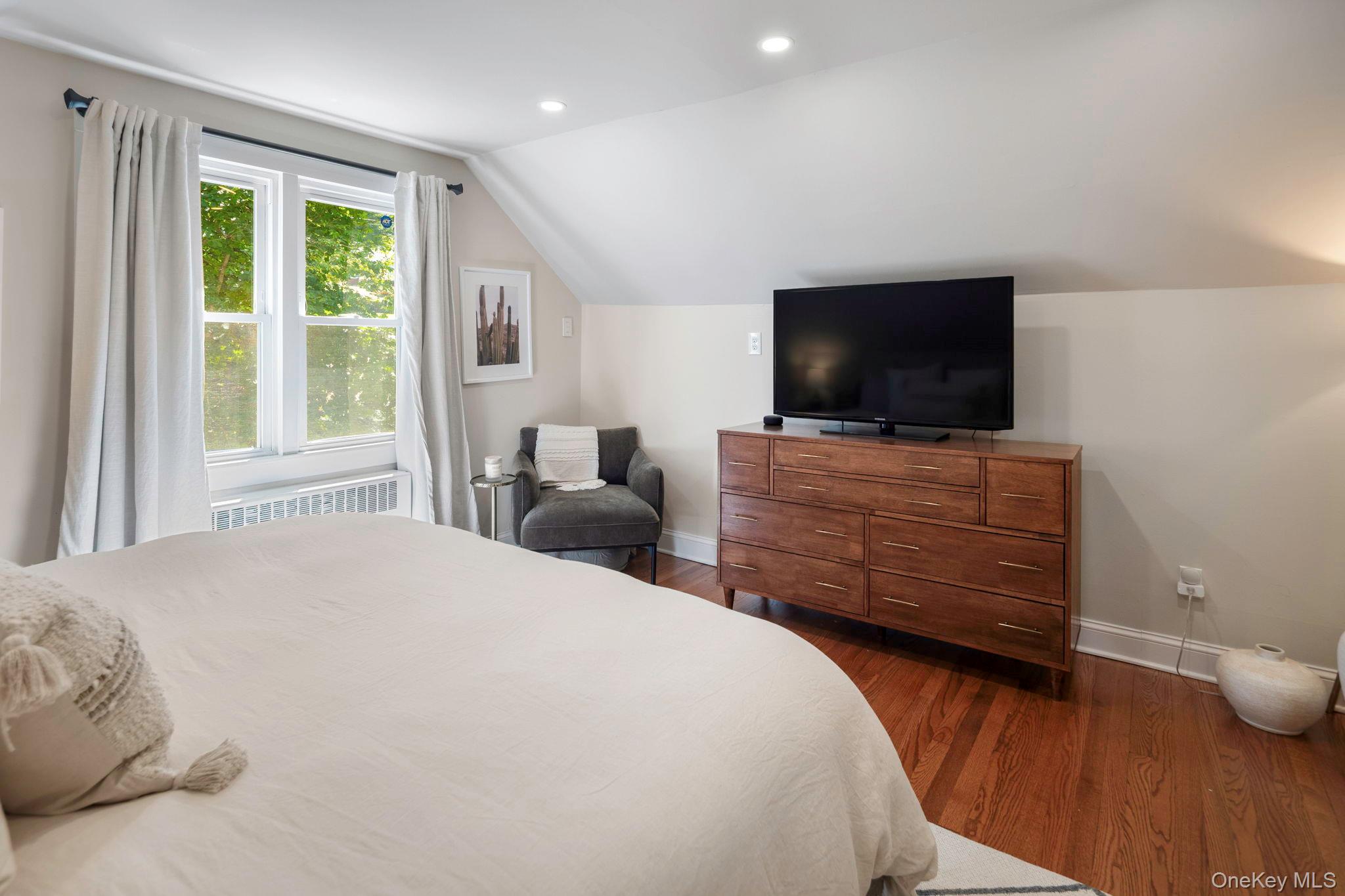 23 Brookside Place, Pleasantville, NY 10570