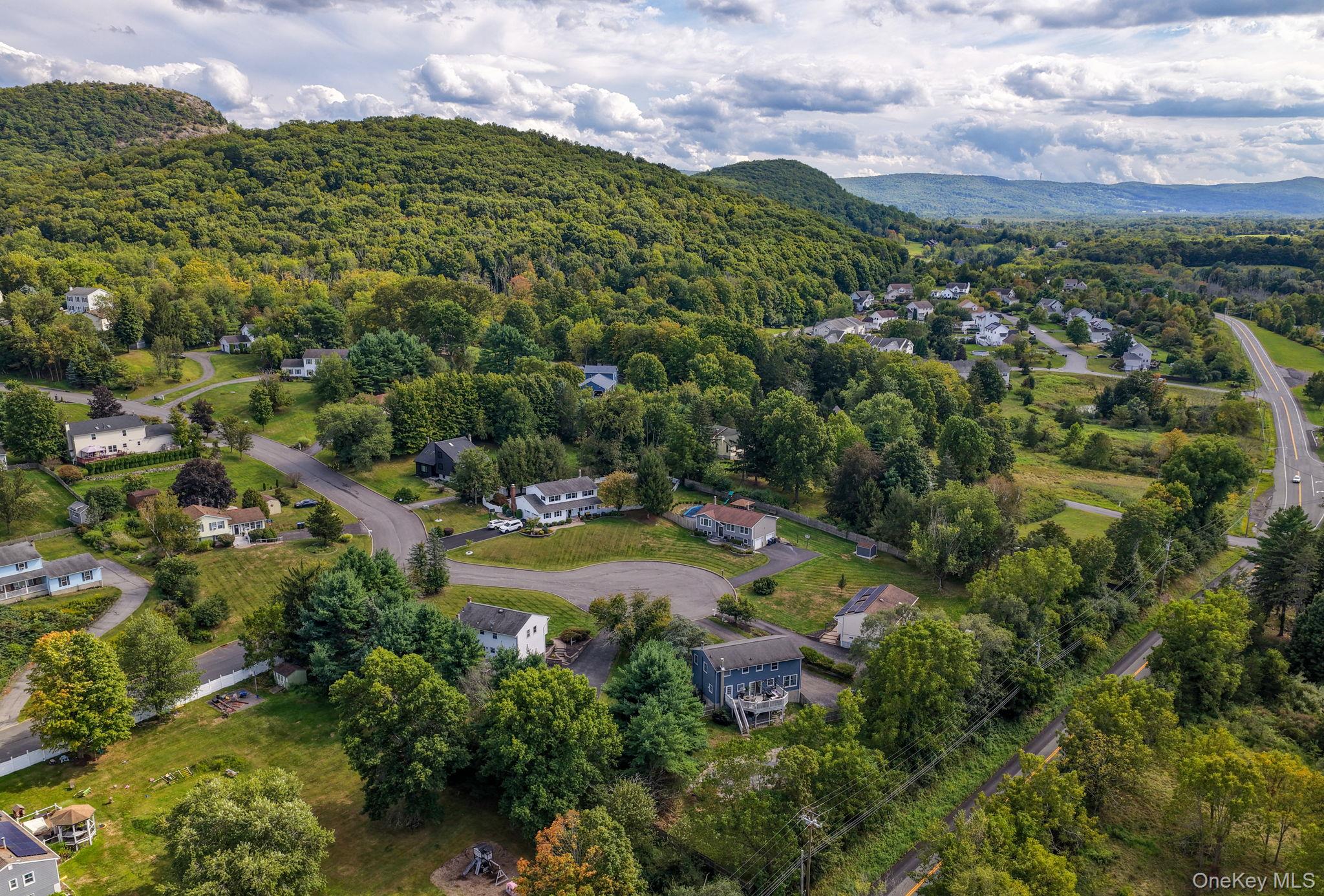 2 Dawn Court, Chester, NY 10918