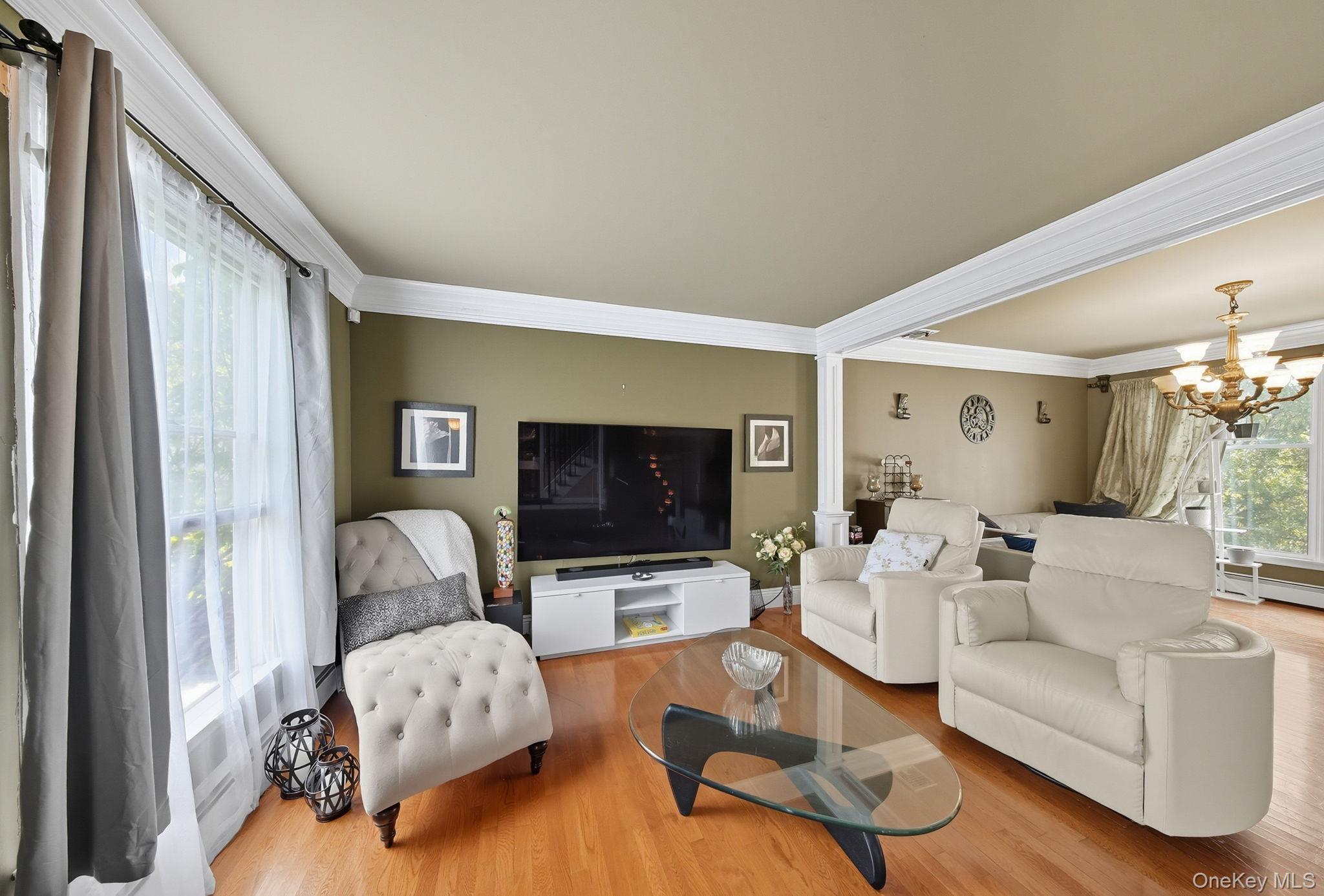 2 Dawn Court, Chester, NY 10918