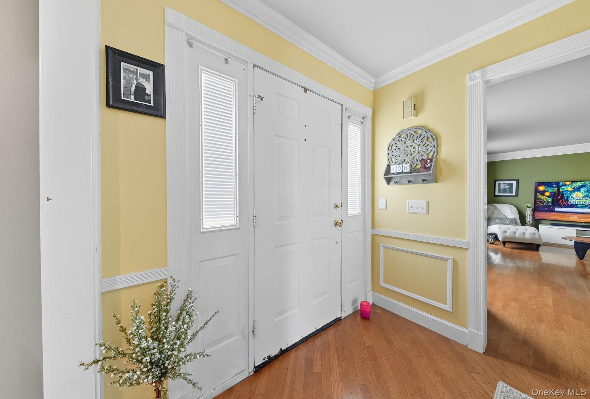 2 Dawn Court, Chester, NY 10918