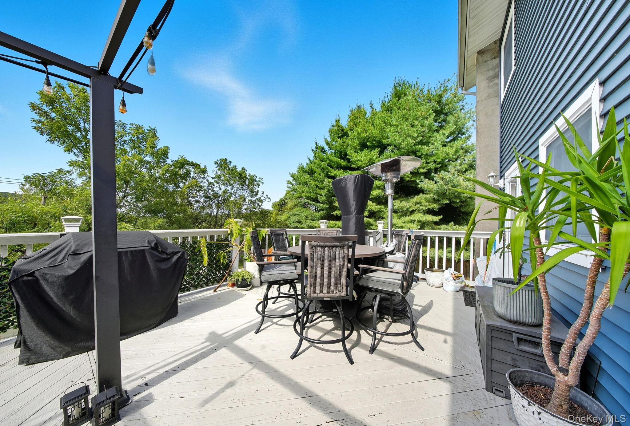 2 Dawn Court, Chester, NY 10918