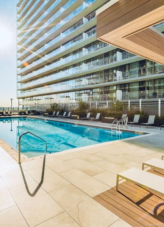 131-05 40 Road # 11G, Flushing, NY 11354