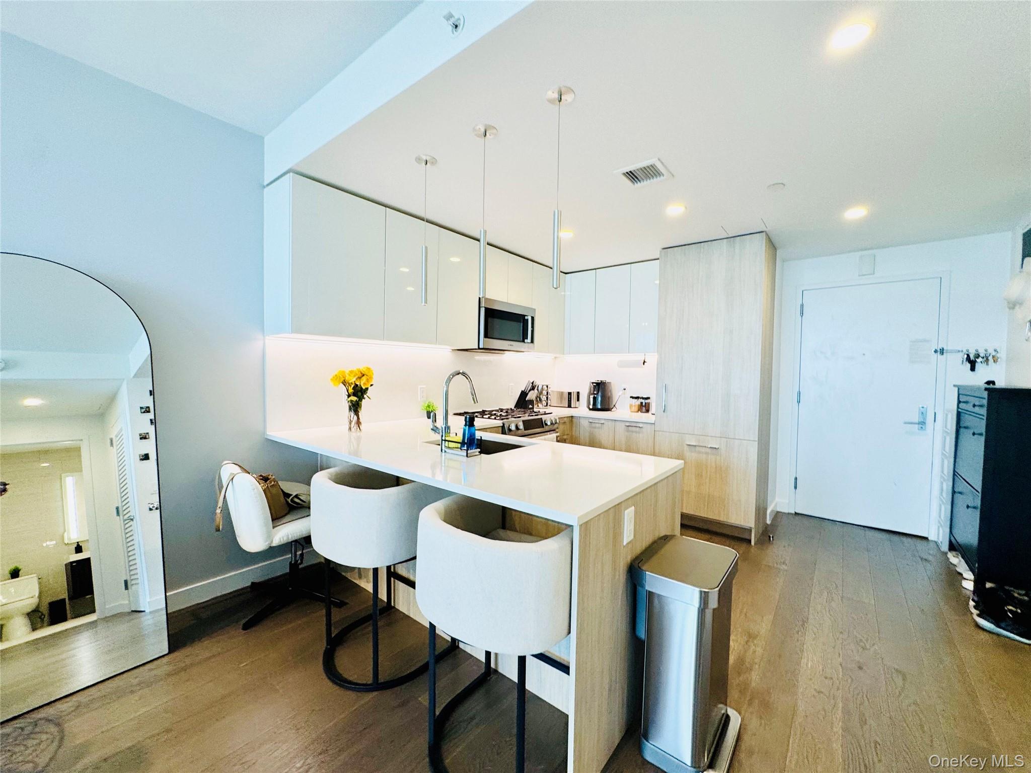 131-05 40 Road # 11G, Flushing, NY 11354