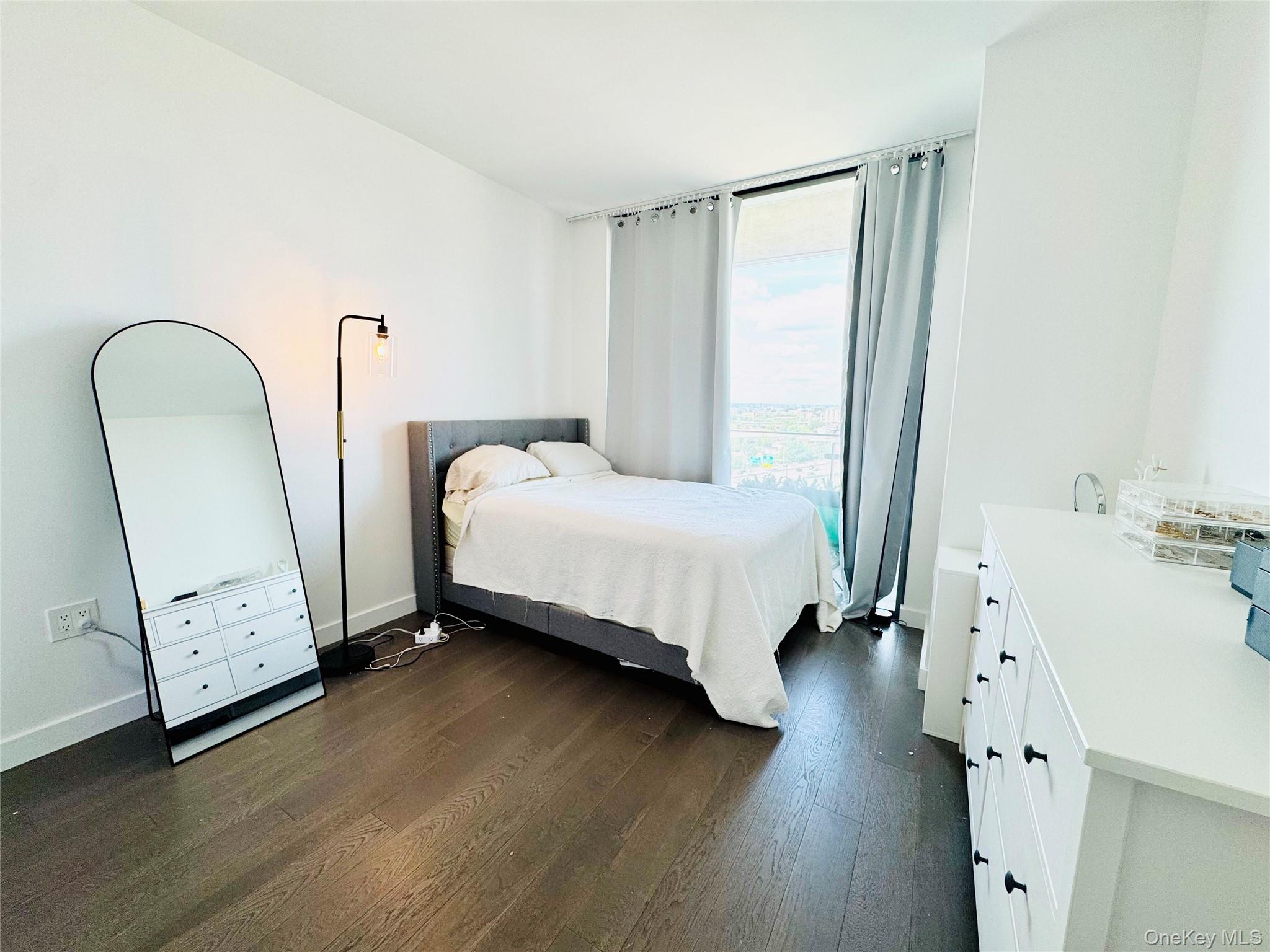 131-05 40 Road # 11G, Flushing, NY 11354