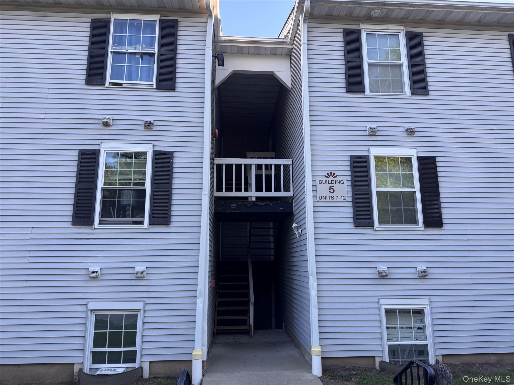 5 Lexington Hill # 8, Harriman, NY 10926