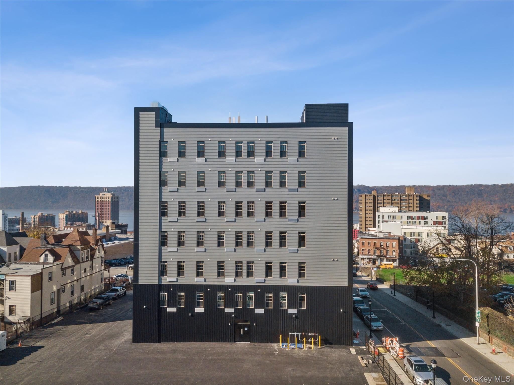 70A Ashburton Avenue # 3E, Yonkers, NY 10701