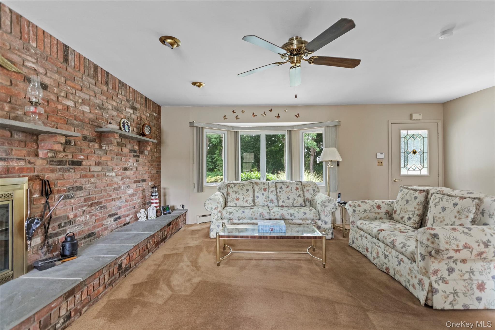 18 Sterling Place, Sayville, NY 11782