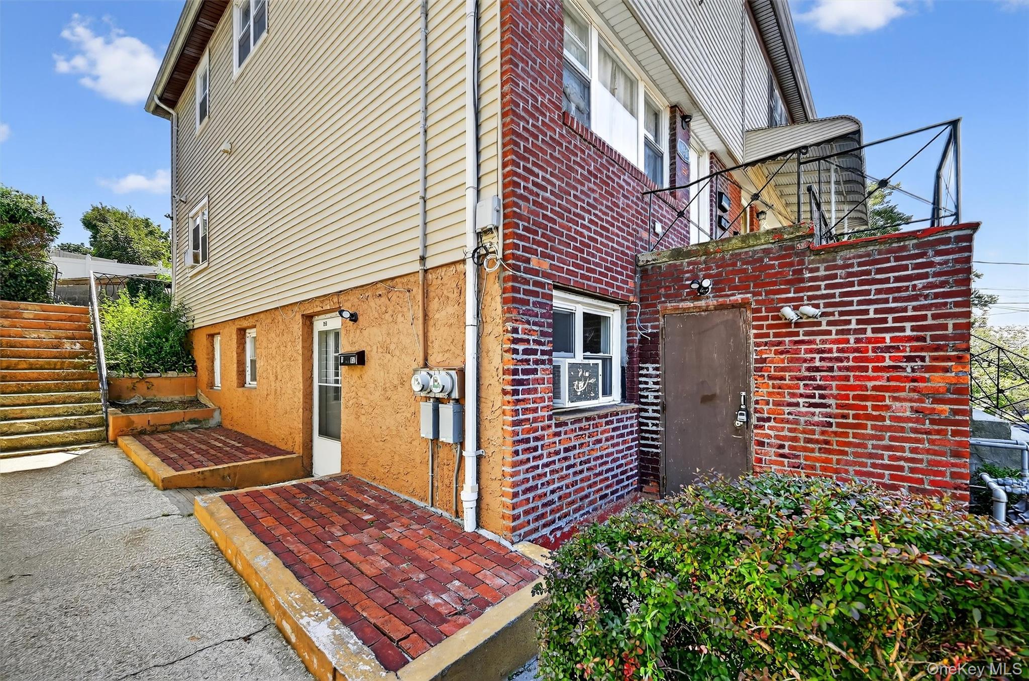 356 N Broadway, Yonkers, NY 10701