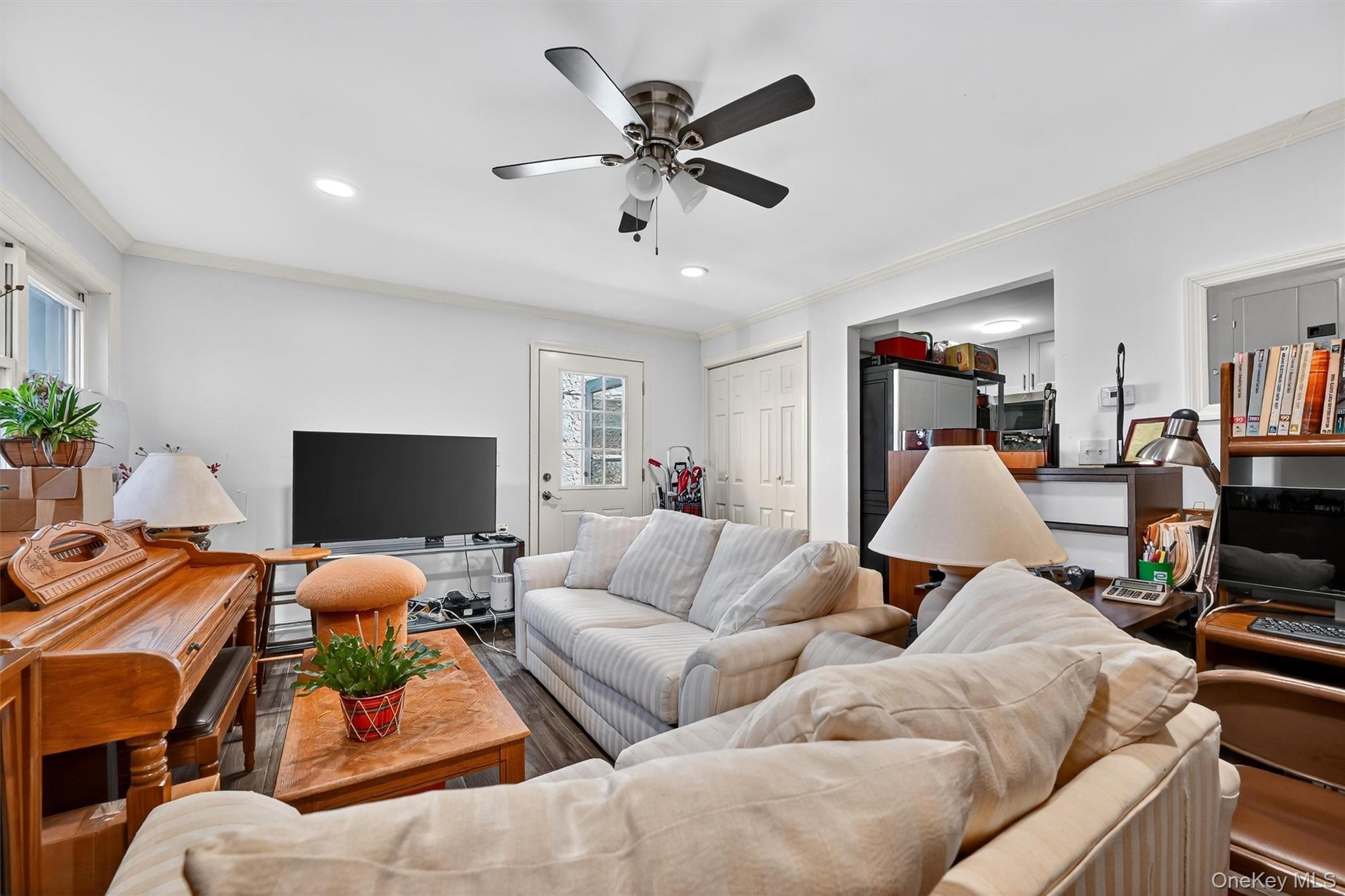 356 N Broadway, Yonkers, NY 10701