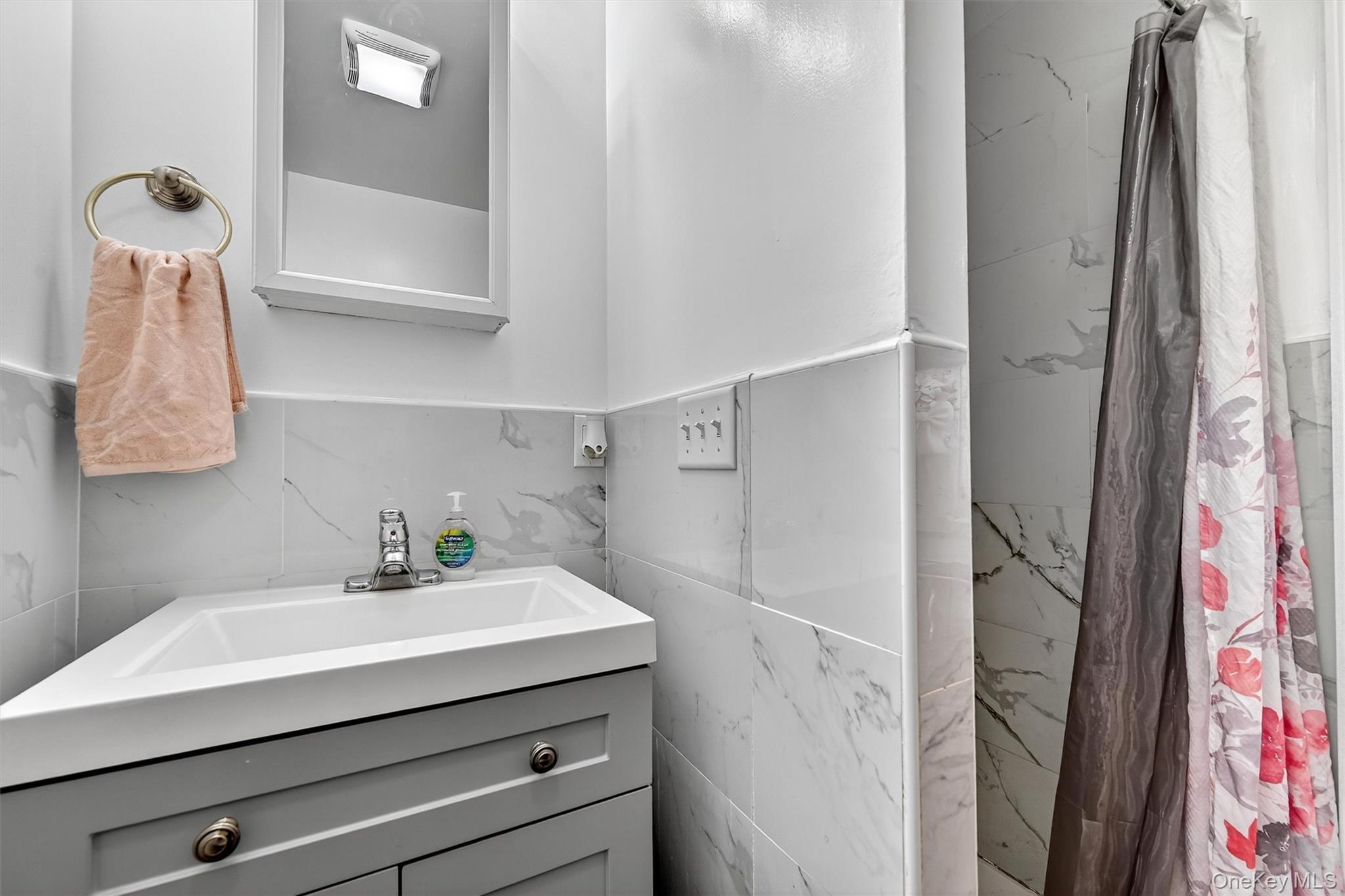 356 N Broadway, Yonkers, NY 10701