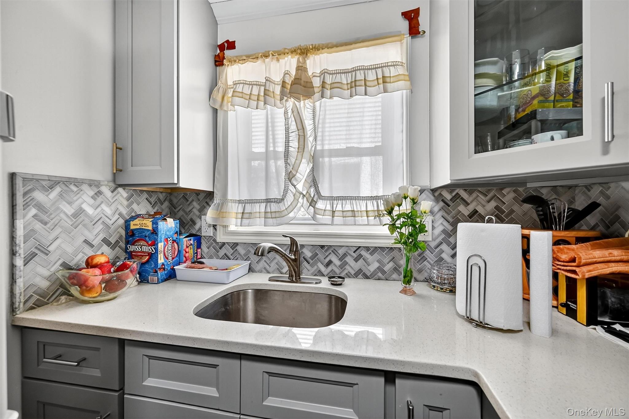 356 N Broadway, Yonkers, NY 10701