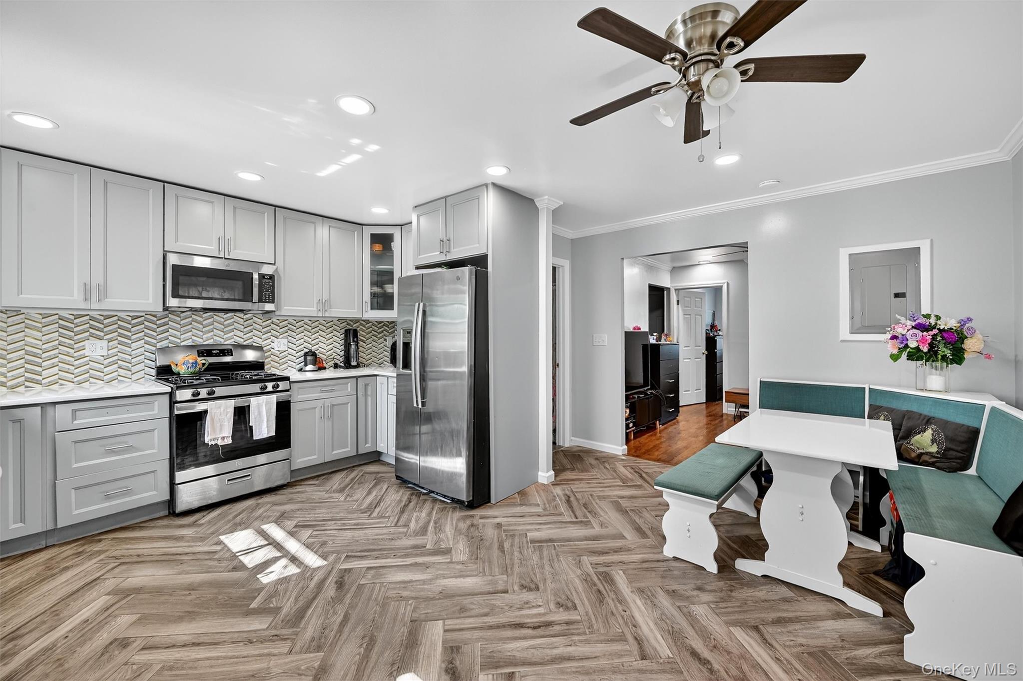 356 N Broadway, Yonkers, NY 10701