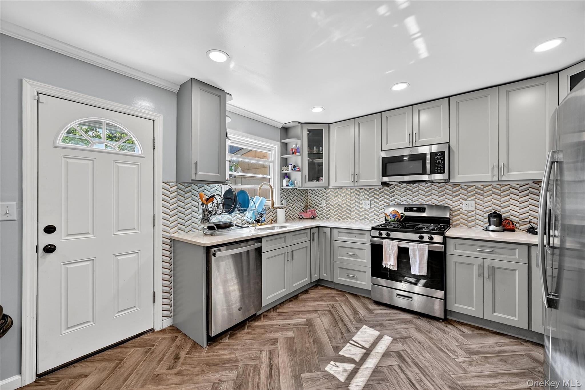 356 N Broadway, Yonkers, NY 10701