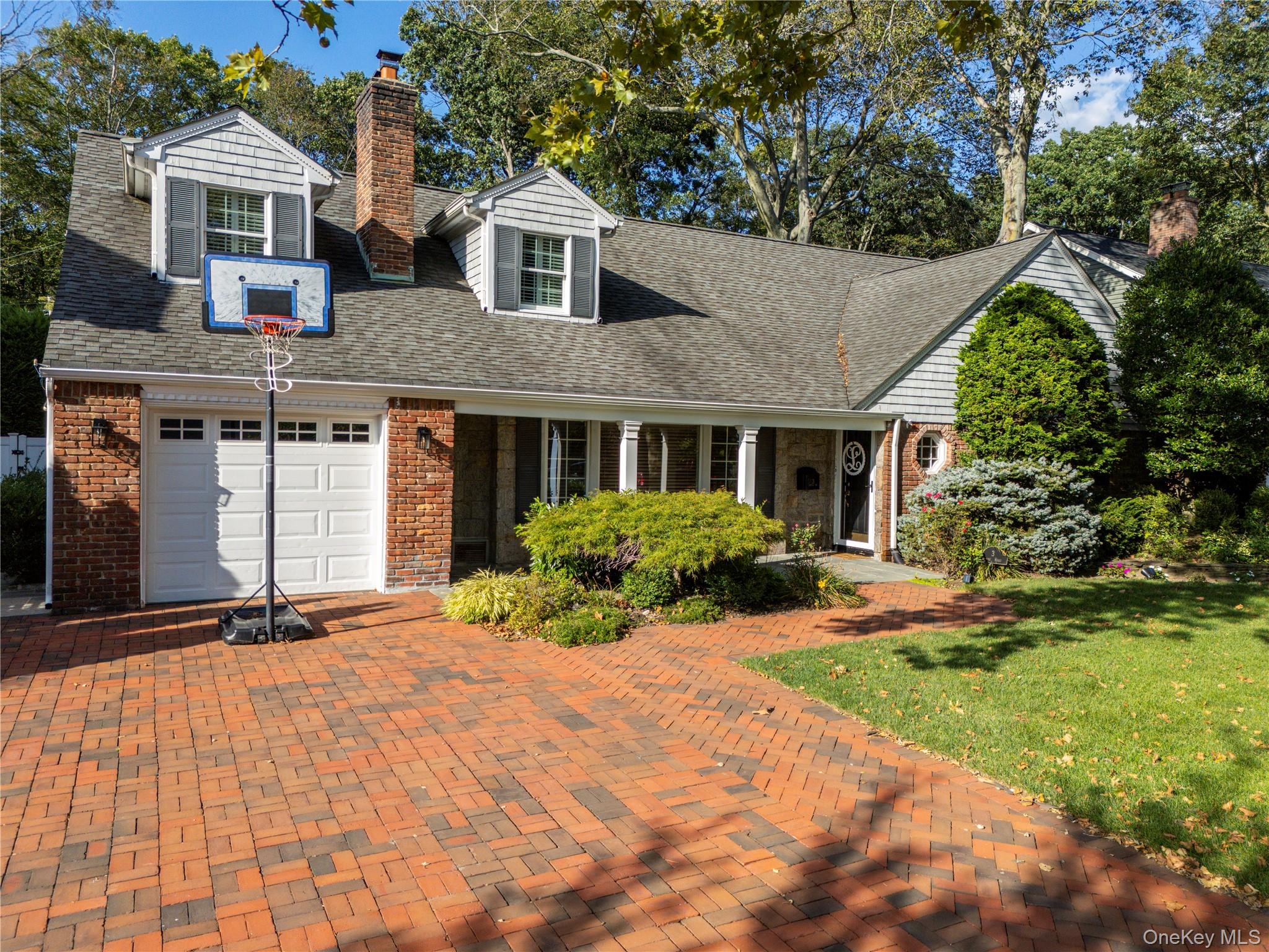 3 Reeve Road, Rockville Centre, NY 11570