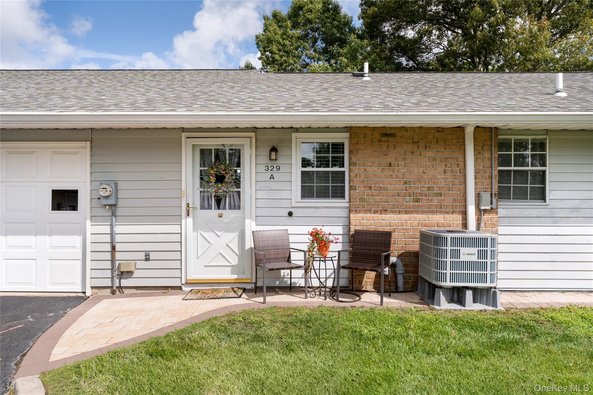 329 Woodbridge Drive # A, Ridge, NY 11961