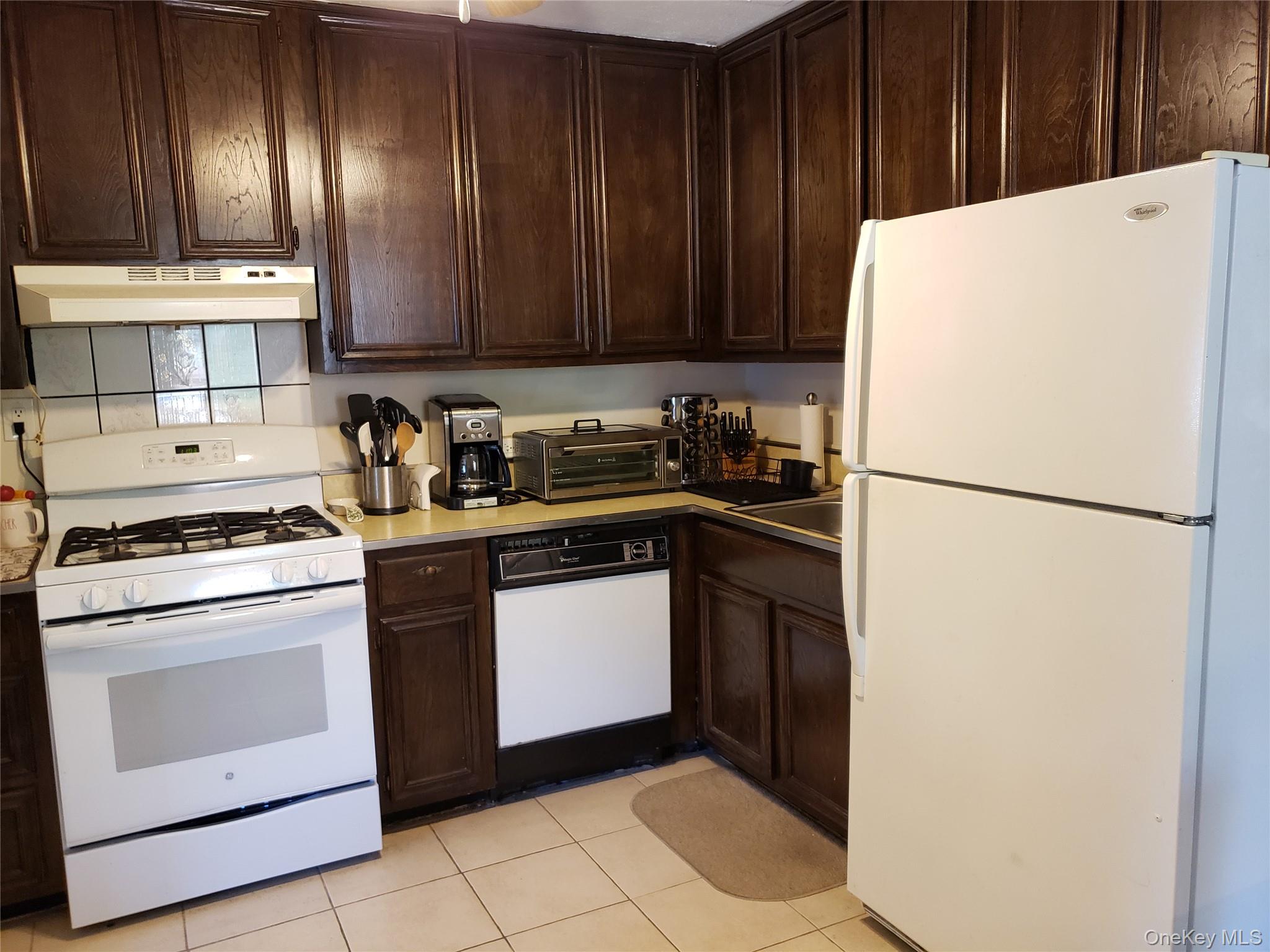 16-74 BELL BLVD Bell Blvd, Bayside, NY 11360