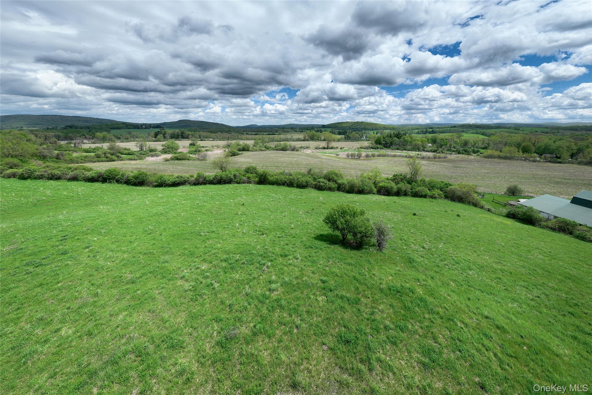 12-19 Goose Pond Lane, Millerton, NY 12546