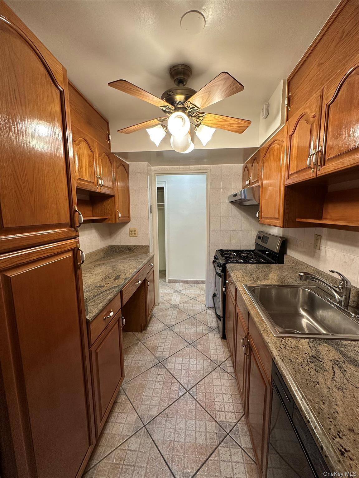 153-25 88th Street # 4B, Howard Beach, NY 11414