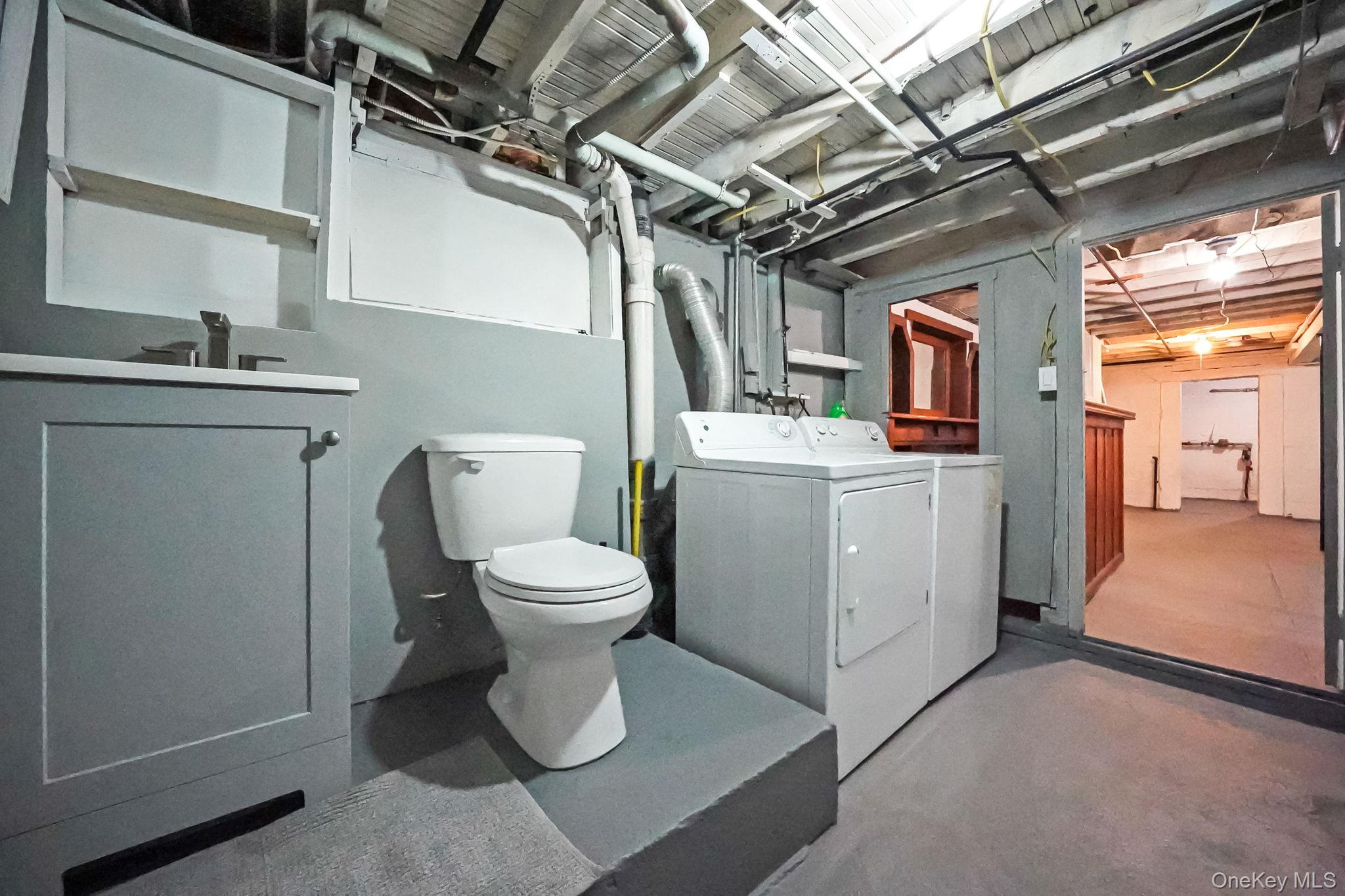 76 Cambridge Street, Valley Stream, NY 11581