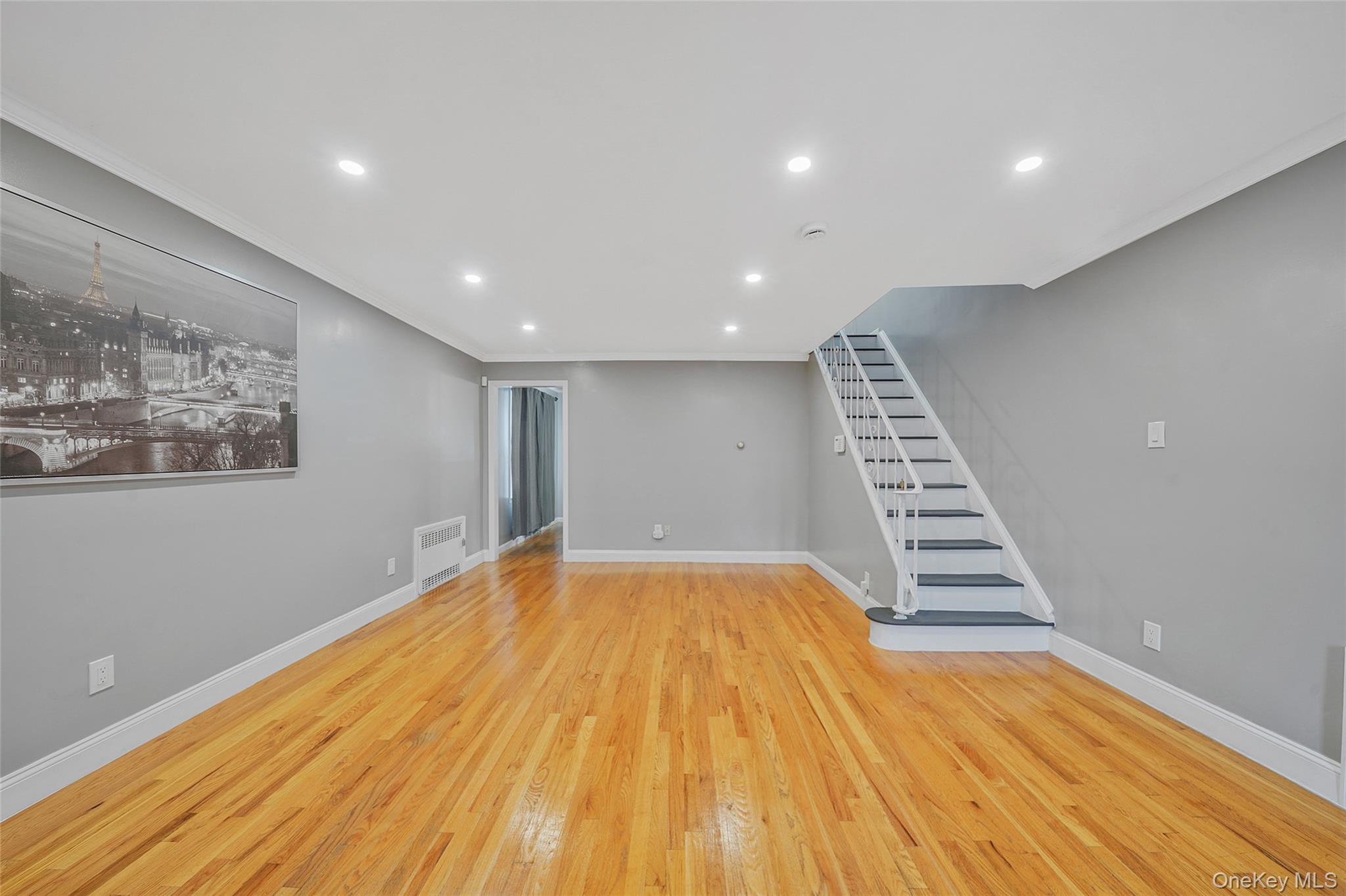 76 Cambridge Street, Valley Stream, NY 11581