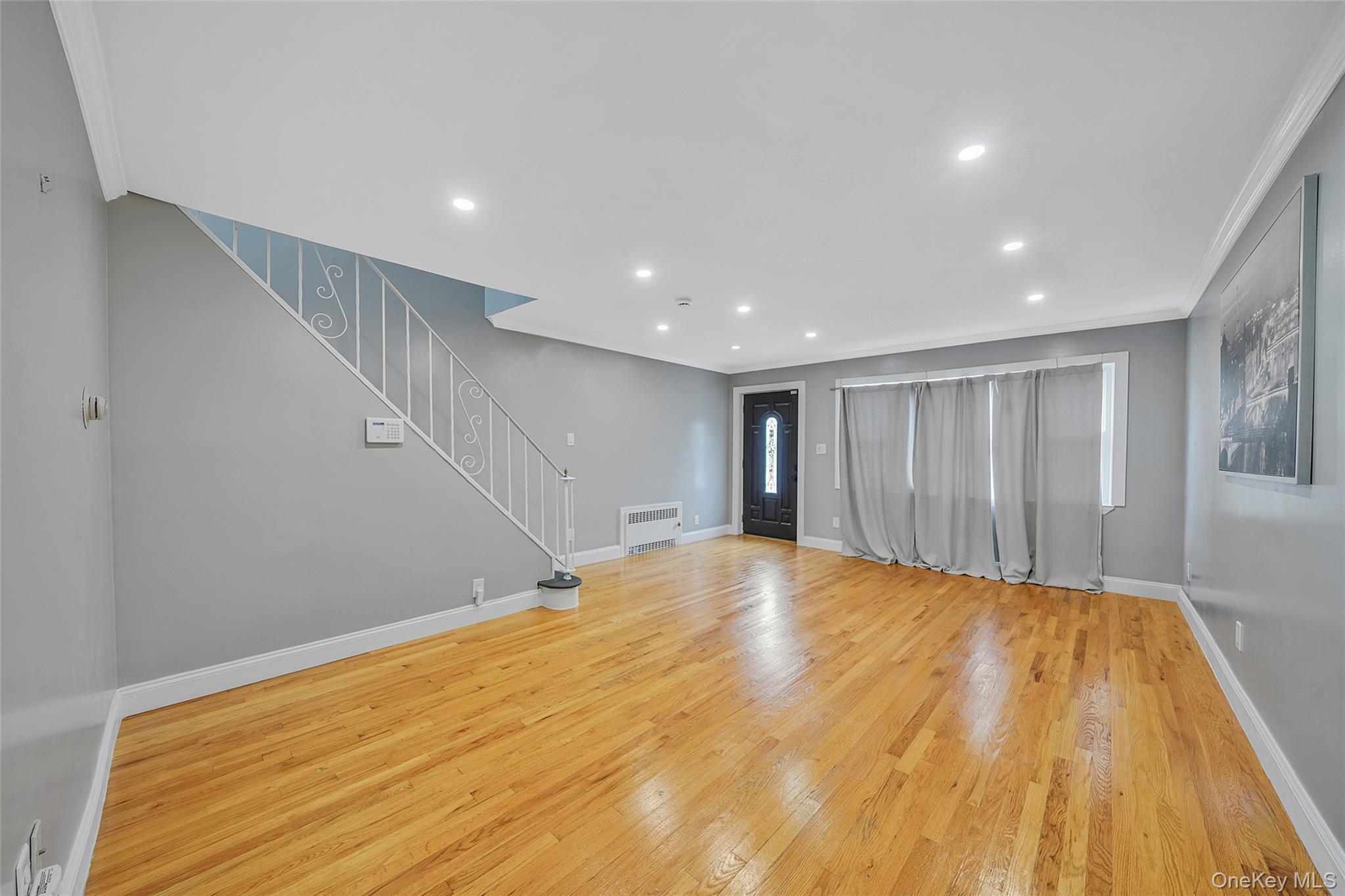 76 Cambridge Street, Valley Stream, NY 11581